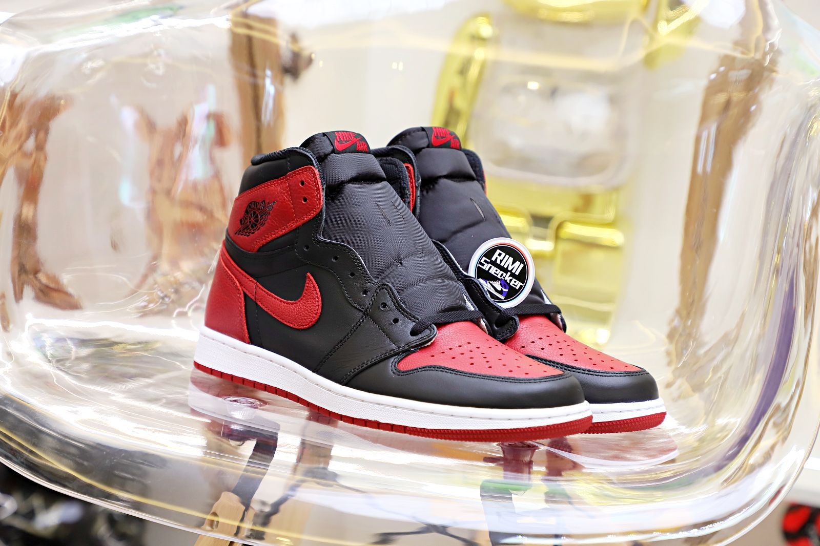 AIR JORDAN 1 RETRO HIGH OG 'BRED'
