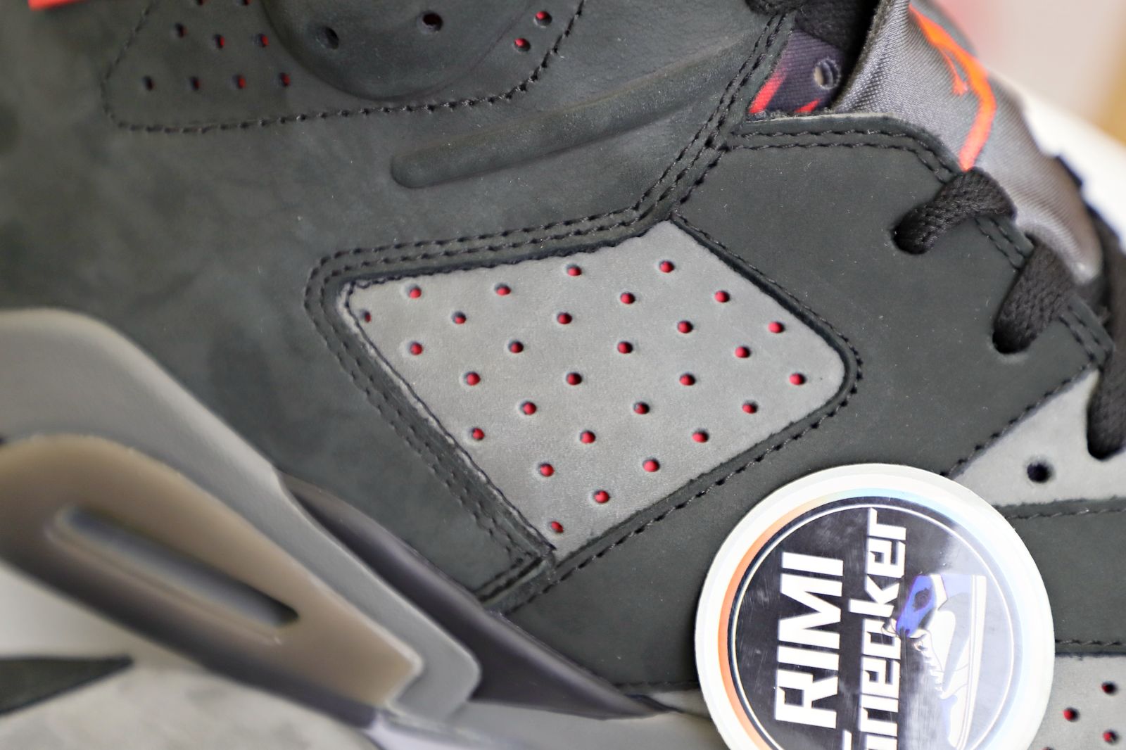 PARIS SAINT-GERMAIN X AIR JORDAN 6 RETRO 'IRON GREY'