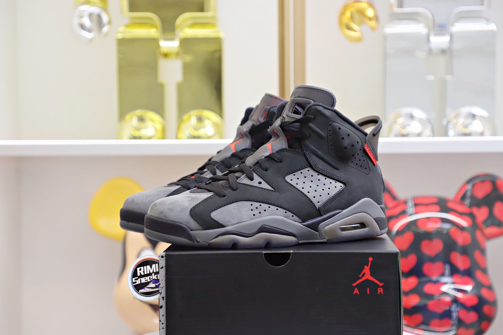 PARIS SAINT-GERMAIN X AIR JORDAN 6 RETRO 'IRON GREY'