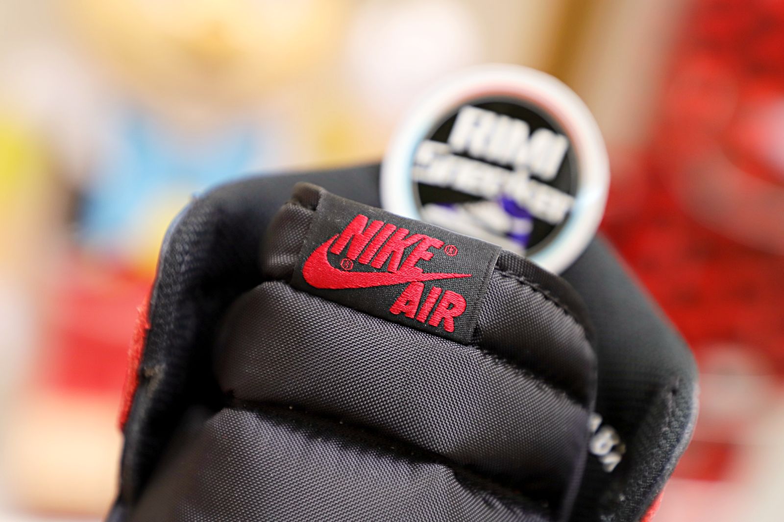 AIR JORDAN 1 RETRO HIGH OG 'BRED'