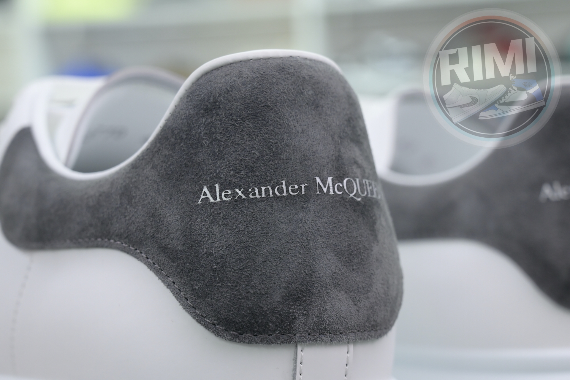 ALXNDER MC MCQUE*N