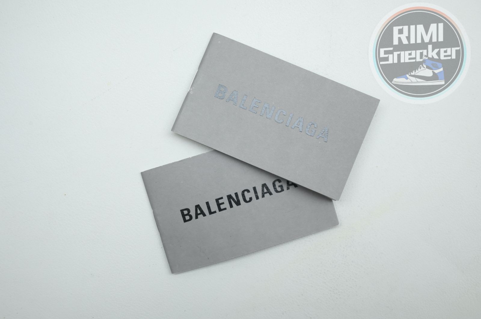 Balenciaga all sizes still in stock! Please contact customer service on iMessage/WhatsApp to purchase!  BLGA  3XL