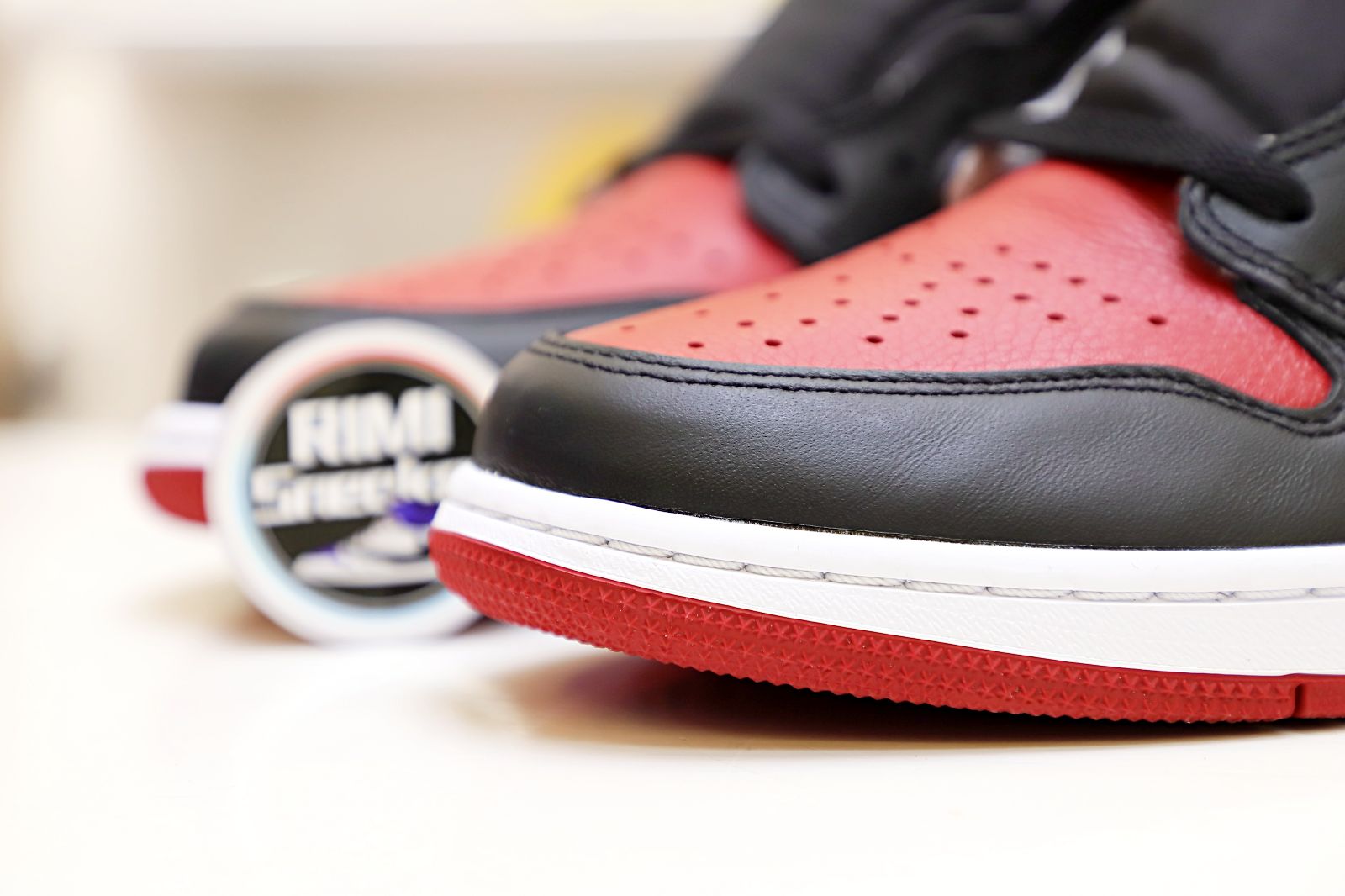 AIR JORDAN 1 RETRO HIGH OG 'BRED'