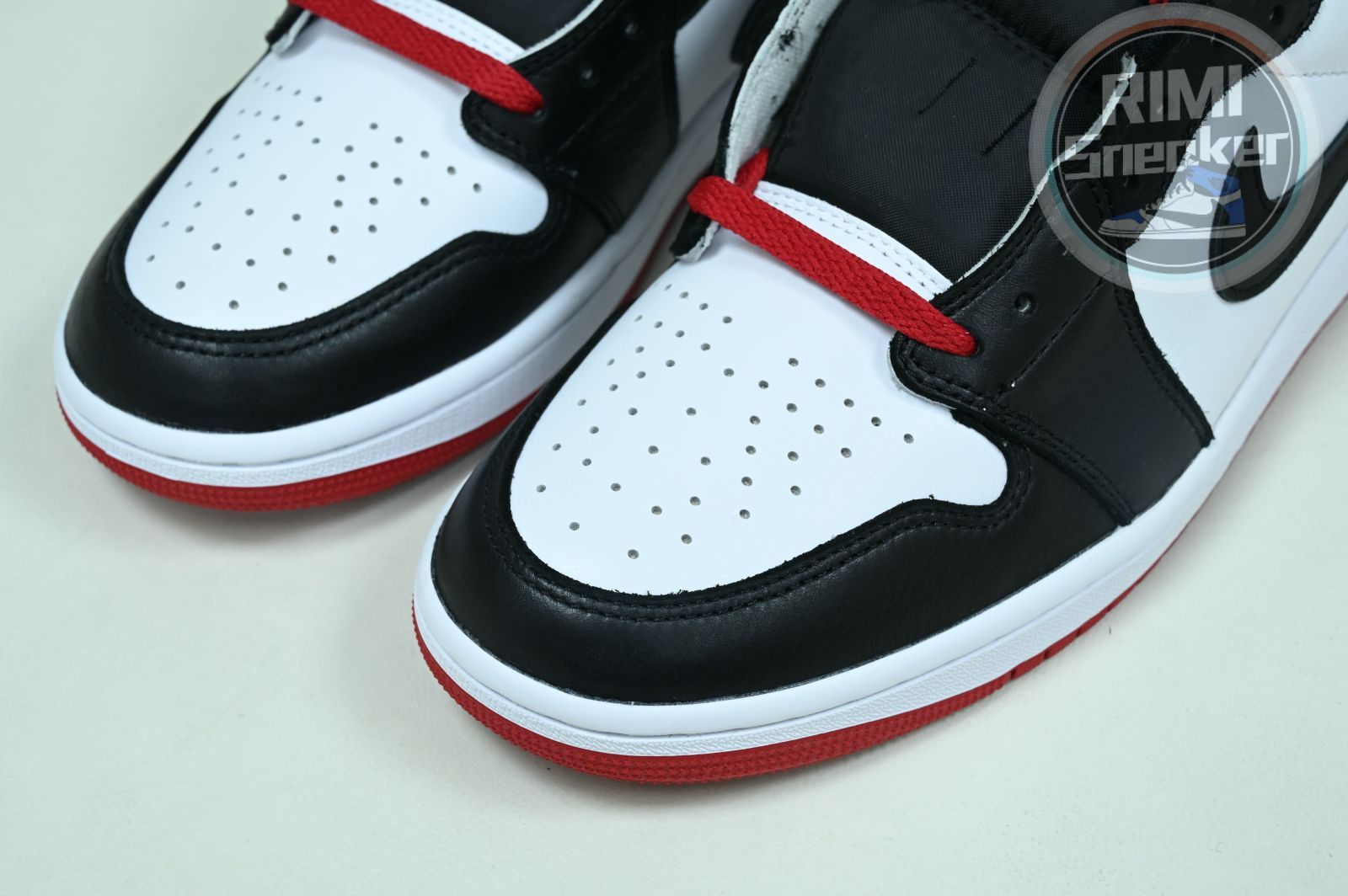Jordan Air Jordan 1 Low OG "Black Toe"'