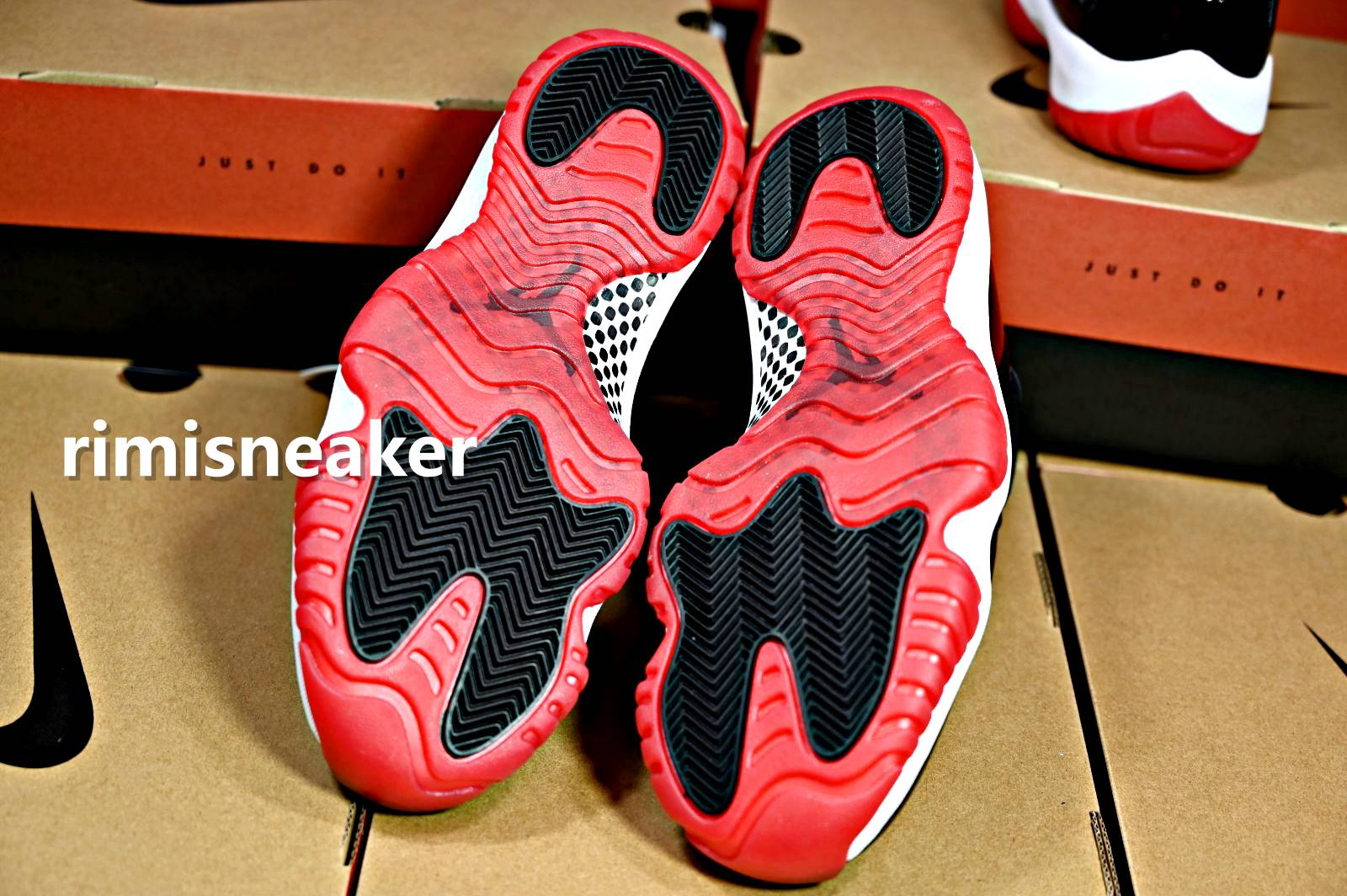 AIR JORDAN 11 RETRO 'BRED' 2019