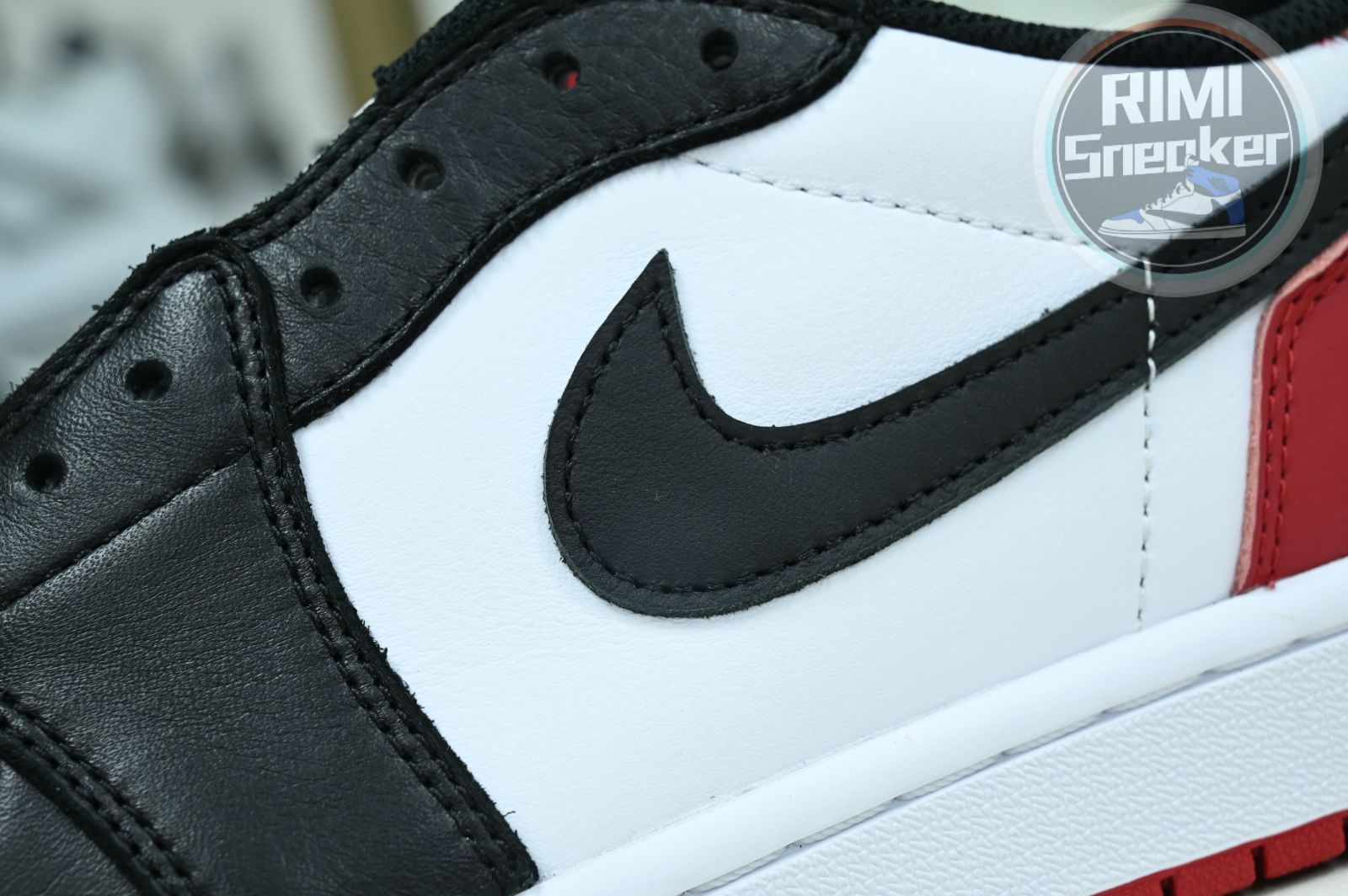 Jordan Air Jordan 1 Low OG "Black Toe"'