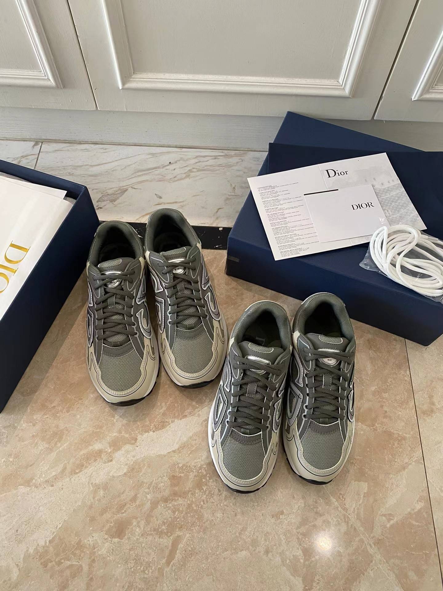 D*OR NEW ARRIVAL B30 Clunky Sneaker