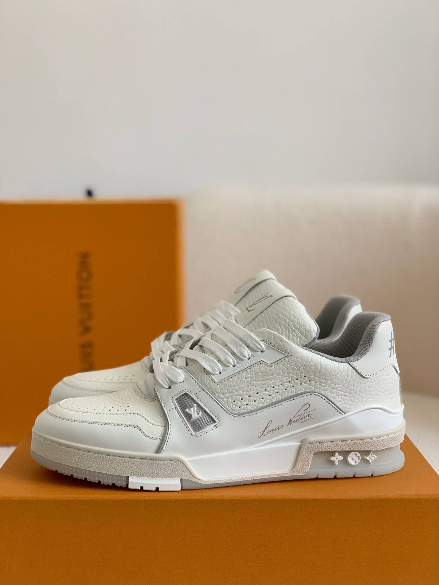 L*V TRAINER  Sneakers Top quality