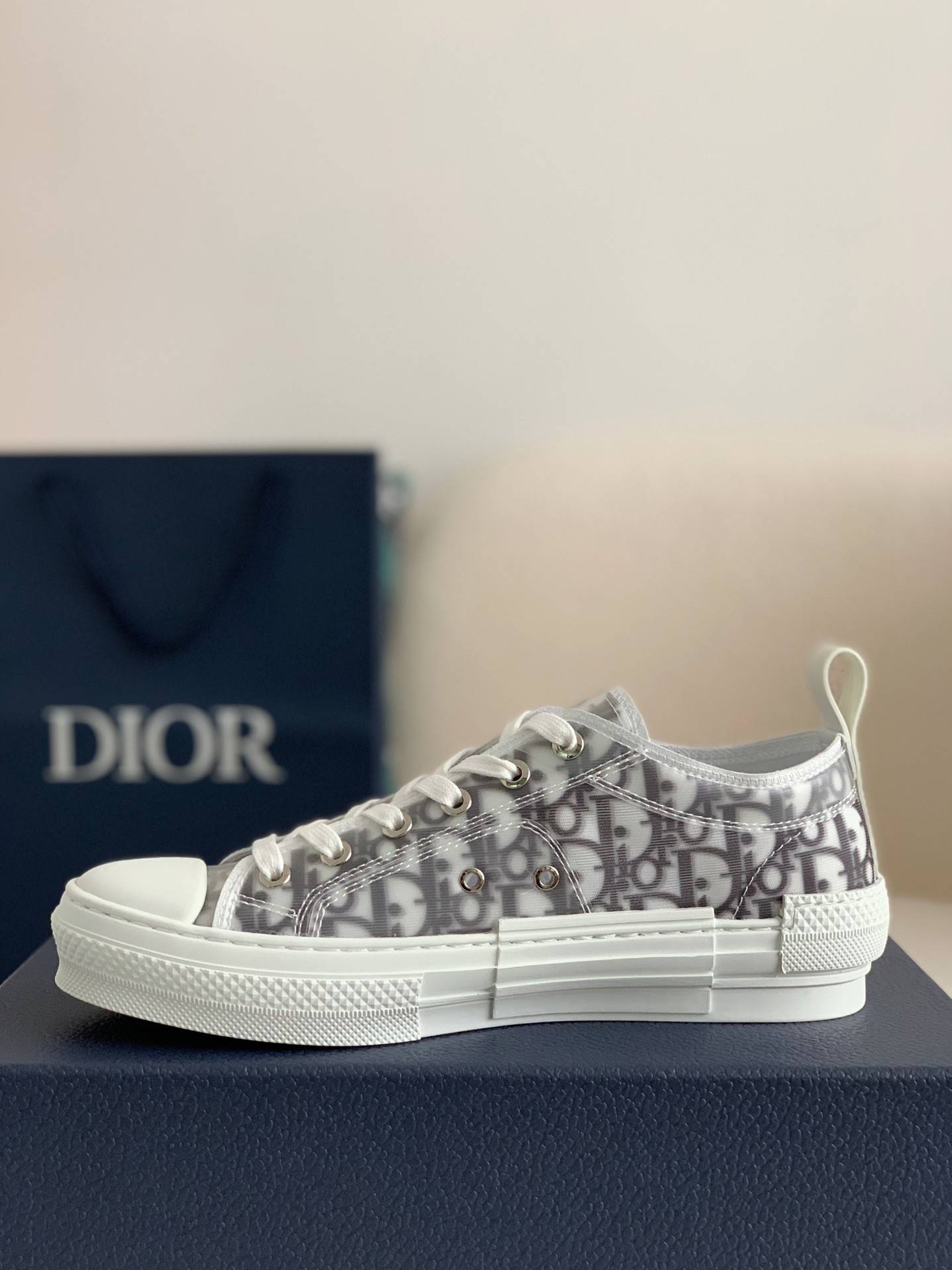 D*OR B23 low Sneaker