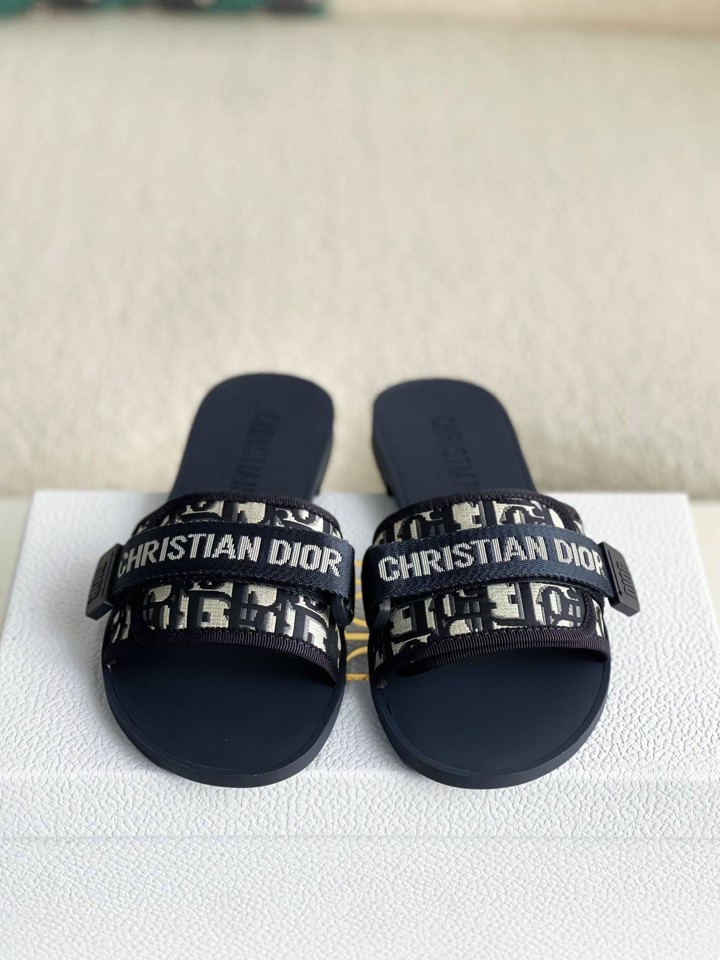 D*OR women's slippers