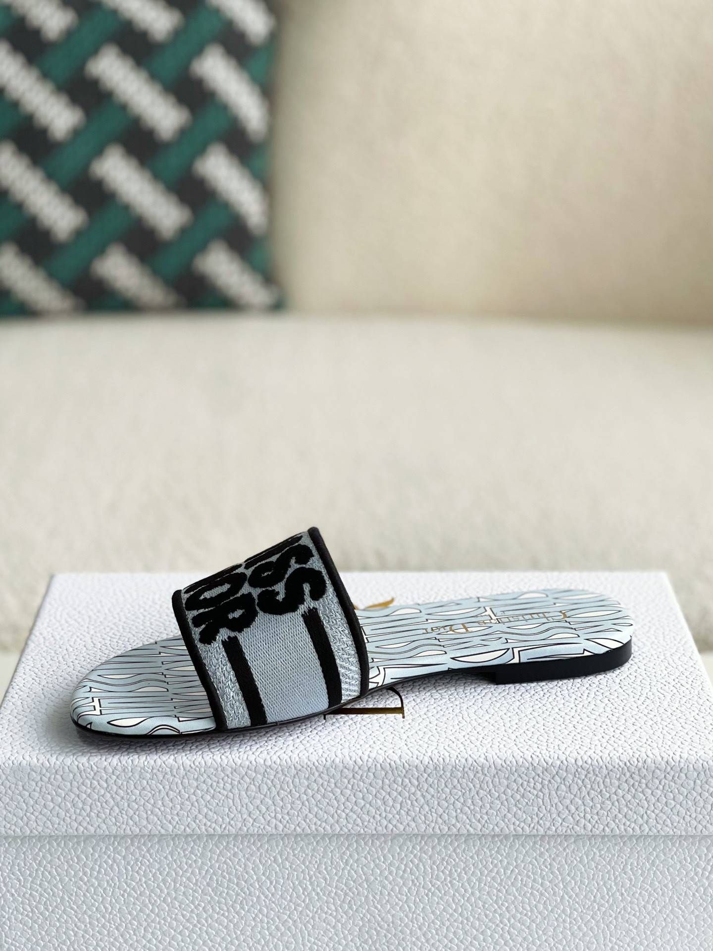 D*OR women's slippers