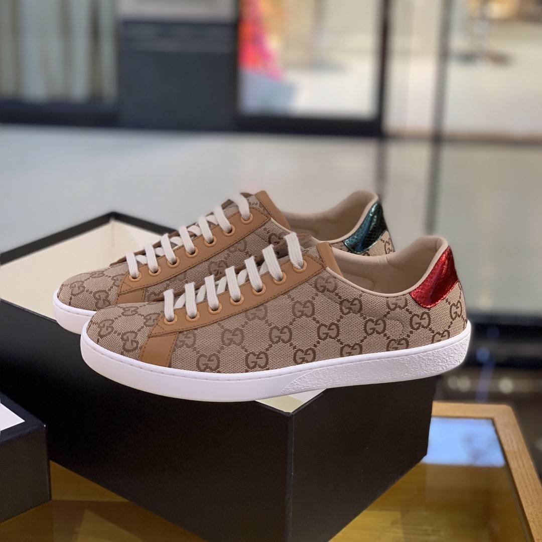 GU*Isneakers Support chip phone sensing