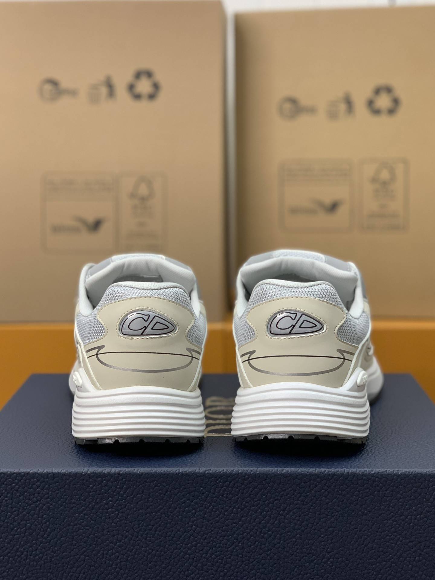 D*OR NEW ARRIVAL B30 Clunky Sneaker