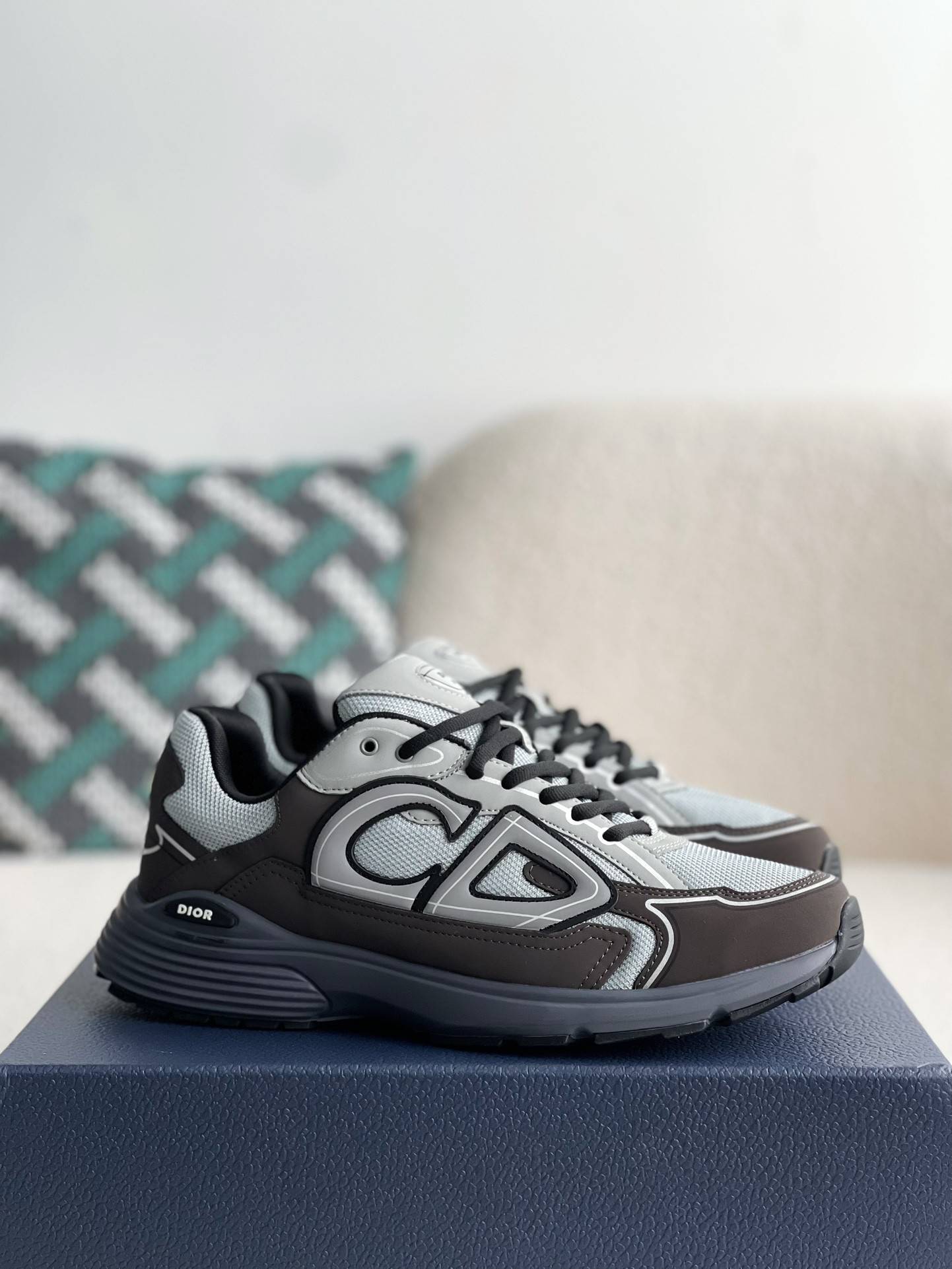 D*OR B30 New Sneaker