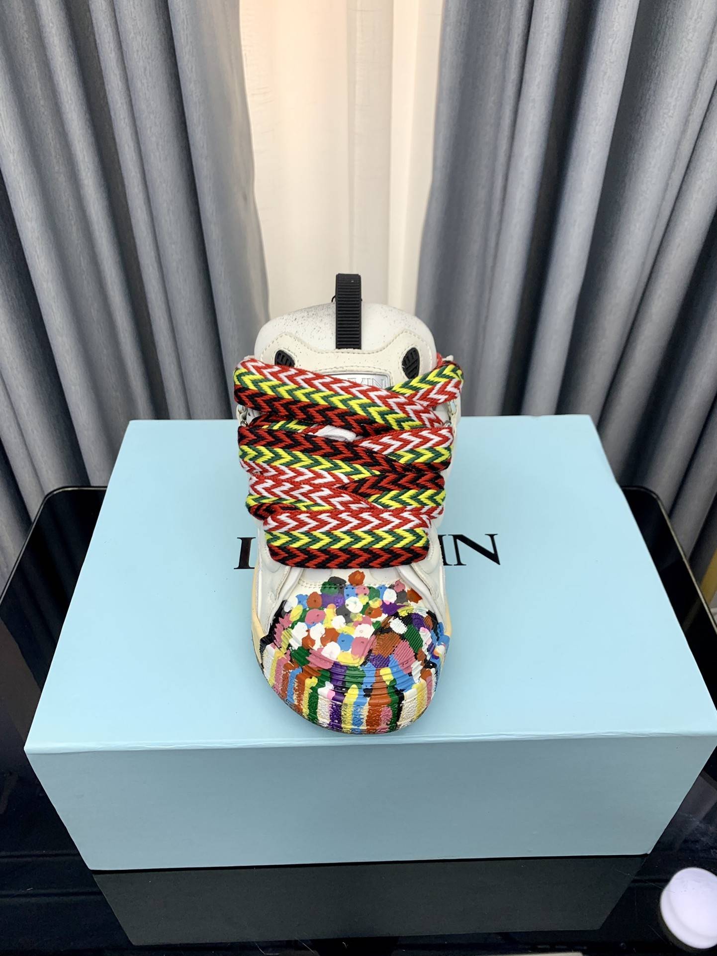 LA*N Sneaker