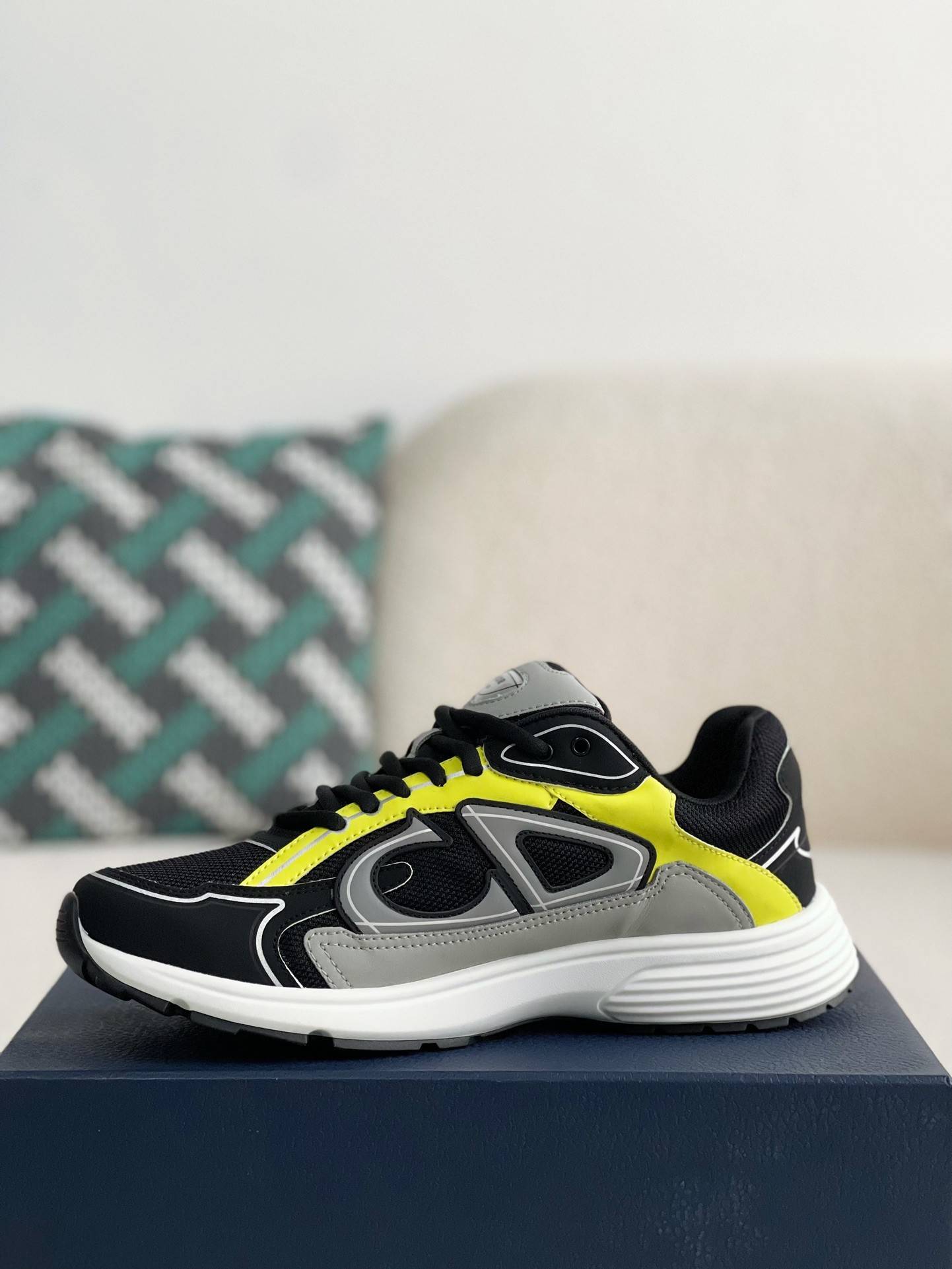 D*OR B30 New Sneaker