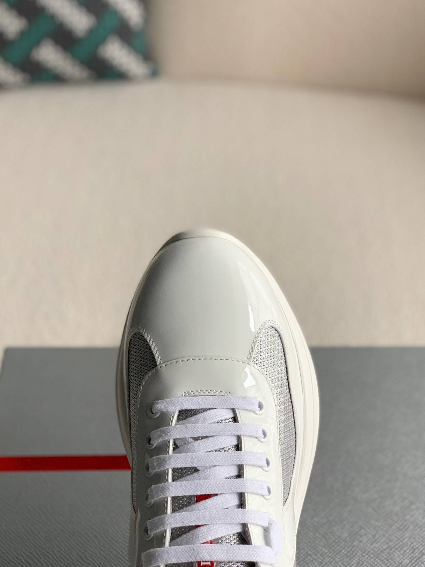 P*DA Sneakers