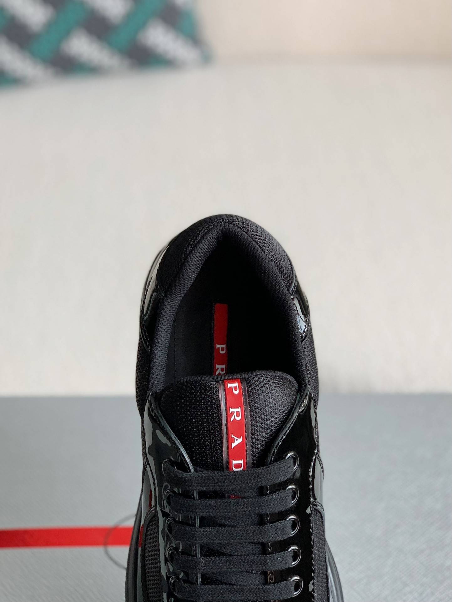 P*DA Sneakers