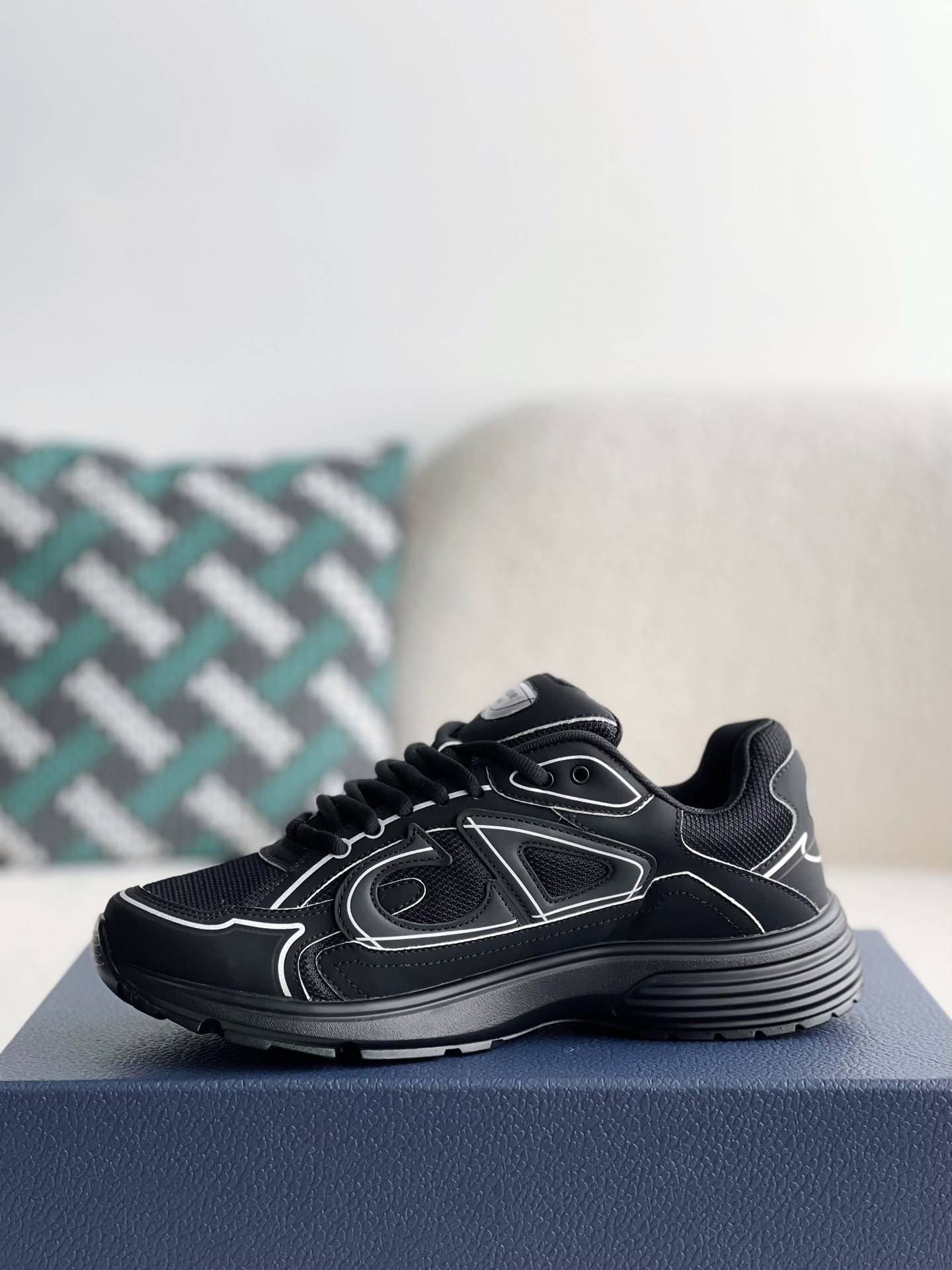 D*OR B30 New Sneaker