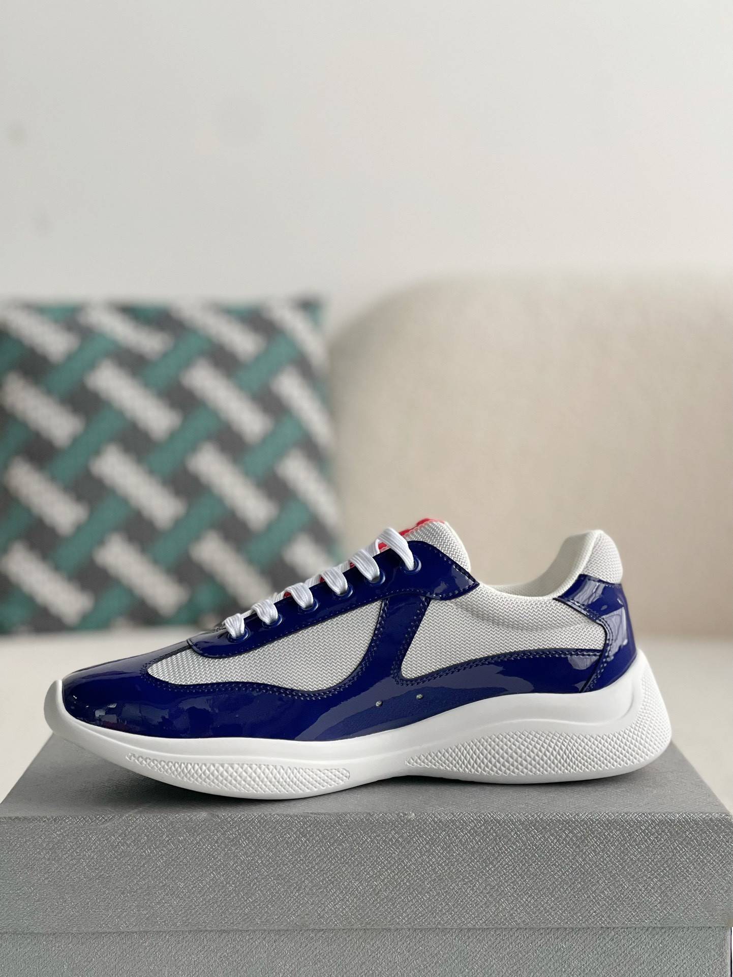 P*DA Sneakers