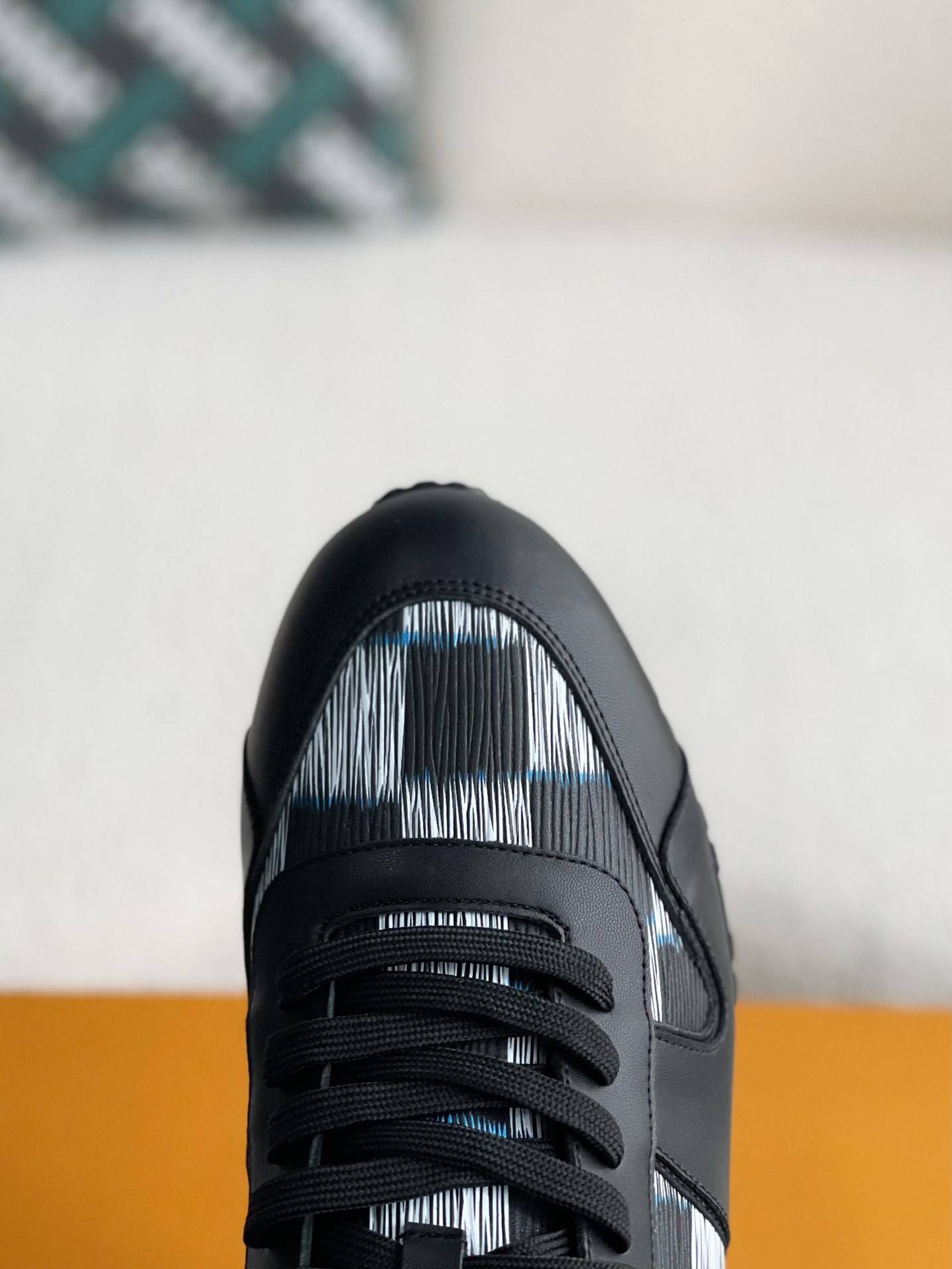 L*V Run Away Sneakers