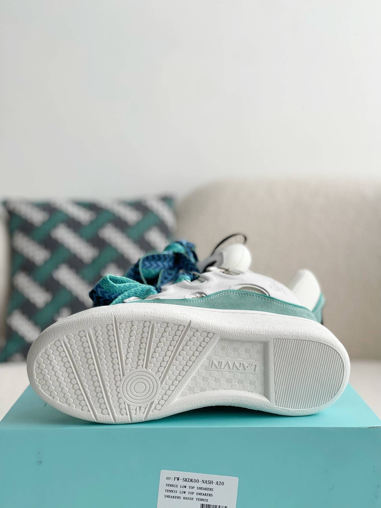 LA*N Sneaker