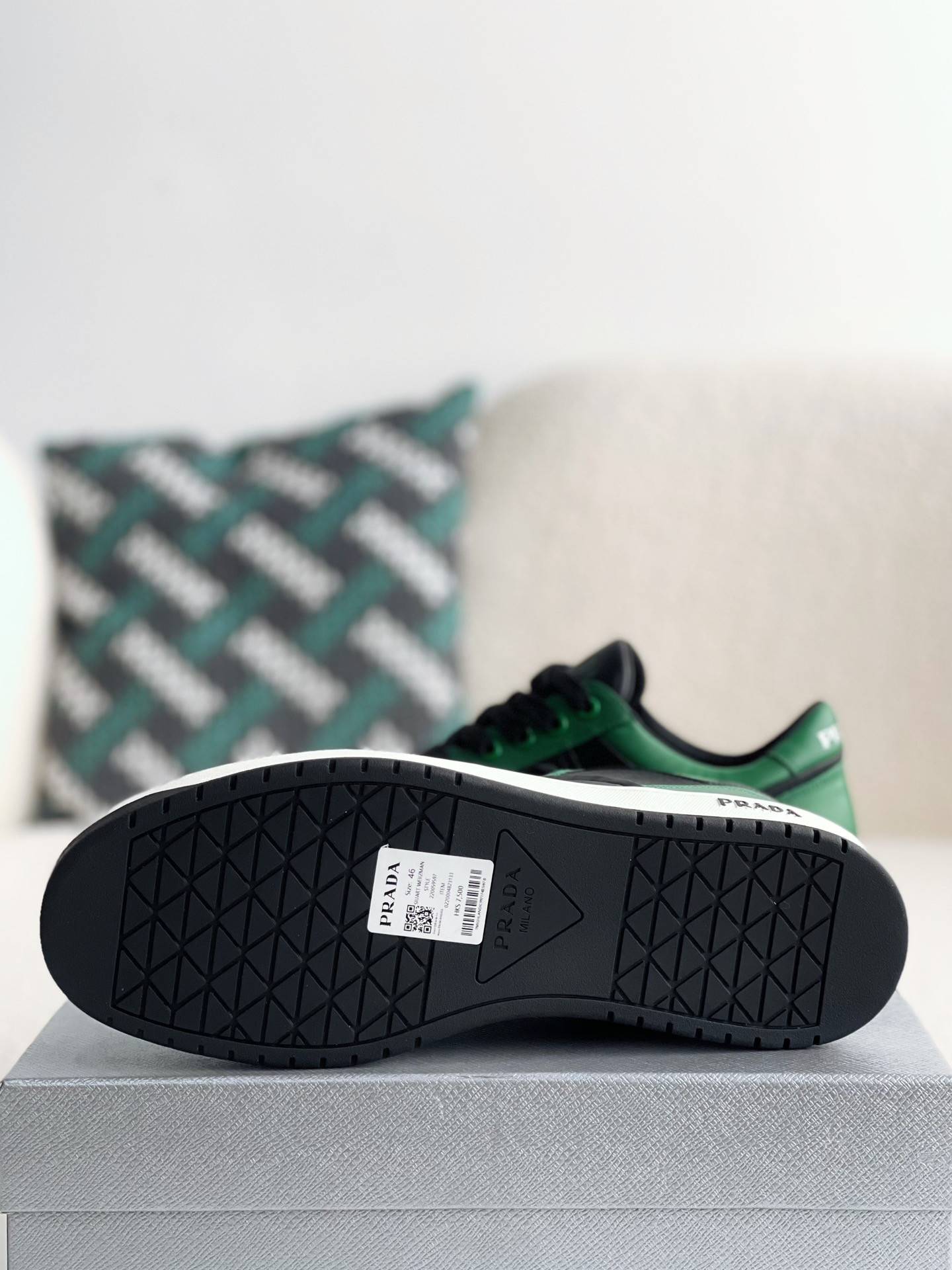 P*DA Sneakers