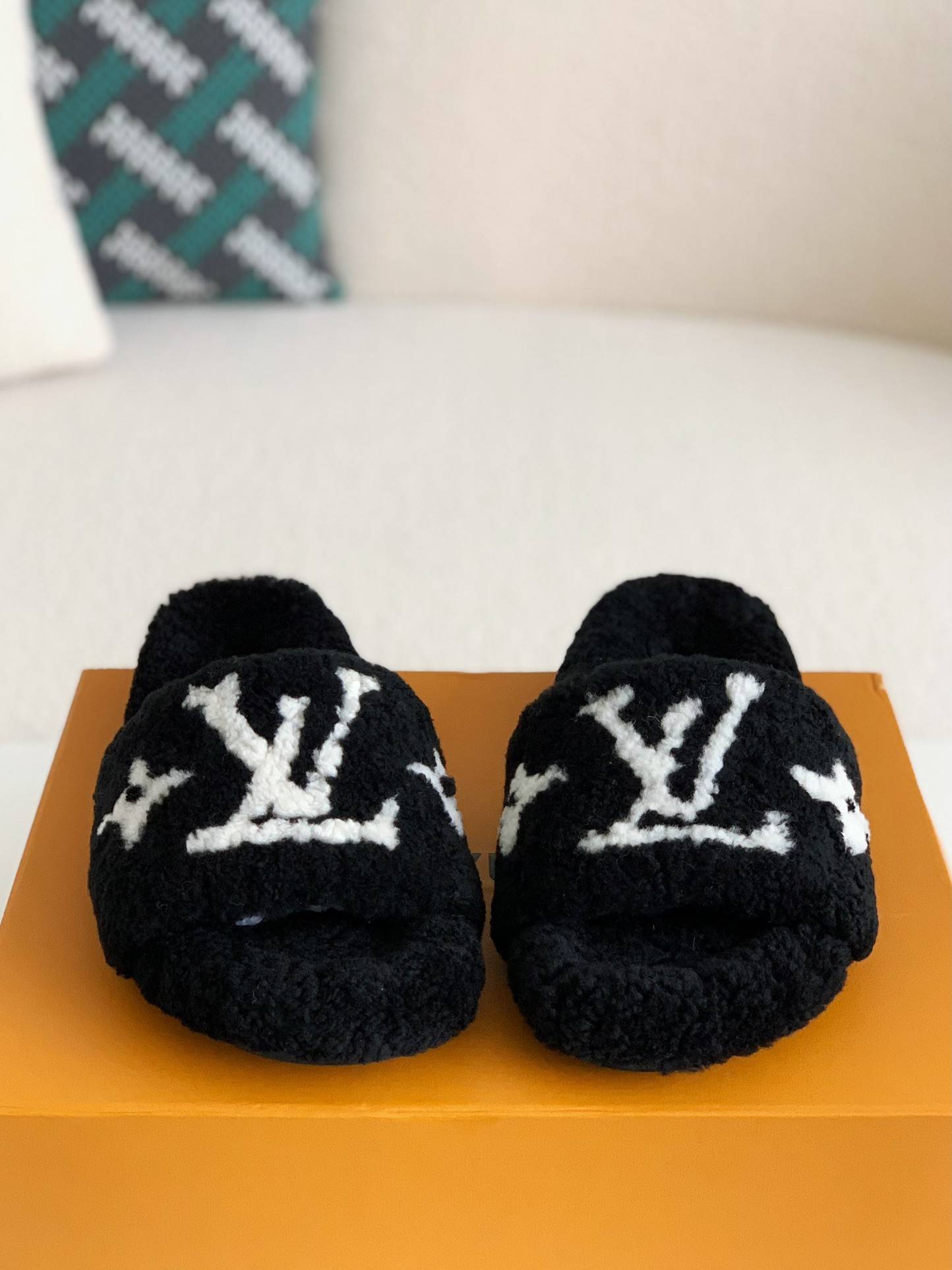 L*V PASEO COMFORT Women's Sandals