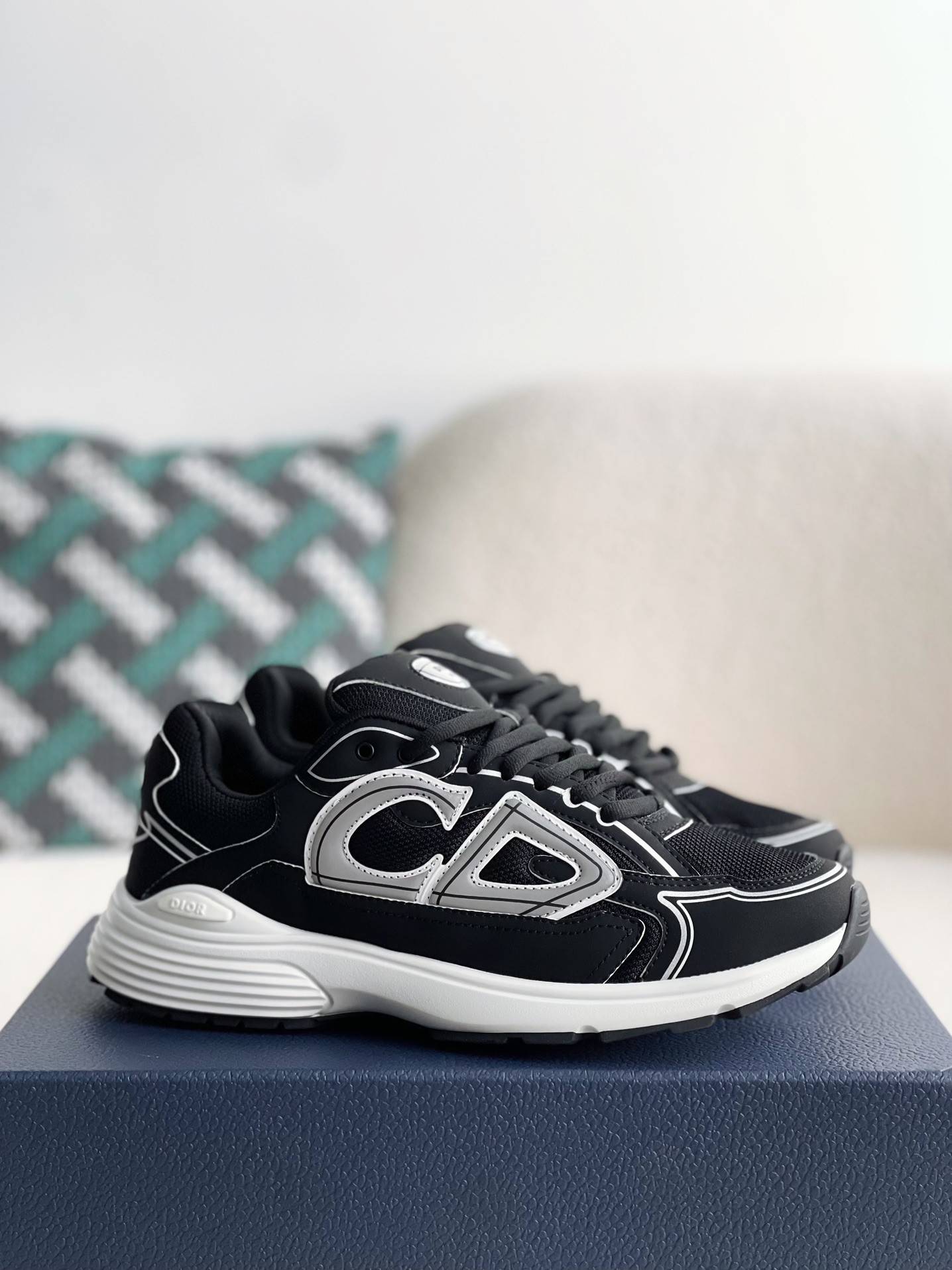D*OR B30 New Sneaker