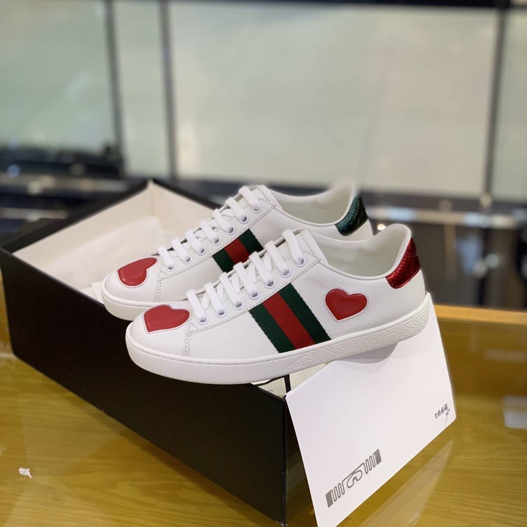 GU*Isneakers Support chip phone sensing