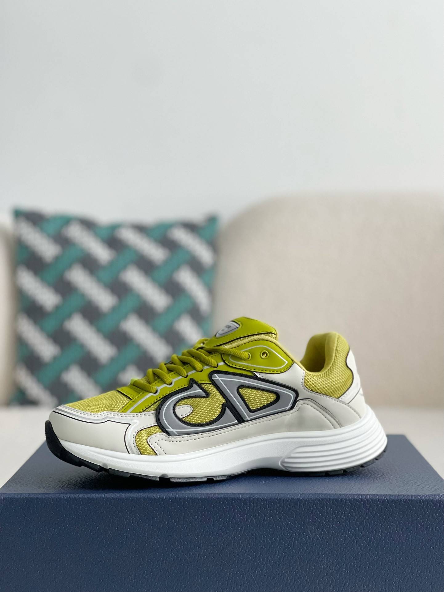 D*OR B30 New Sneaker