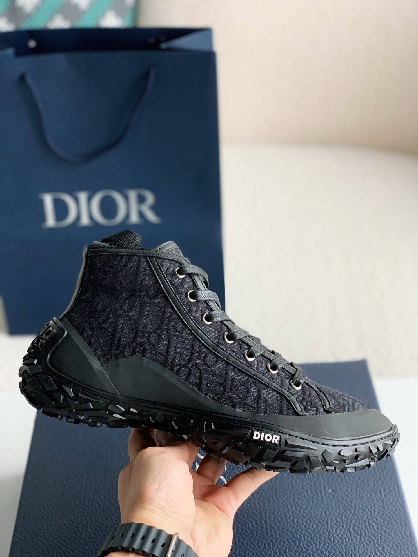 D*OR B28 high-top Sneakers