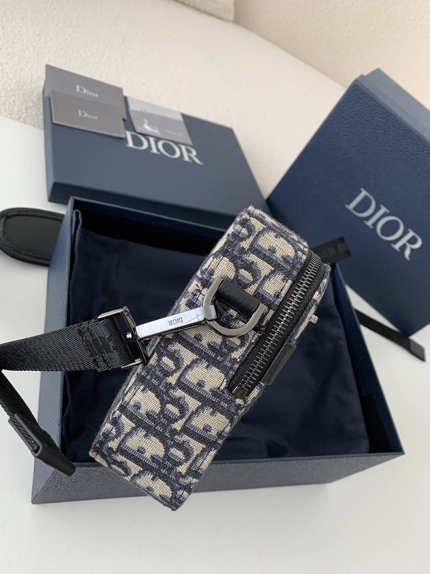 D*OR Men's SAFARI Messenger Bag, Top Quality Size: 22 * 15 * 6cm