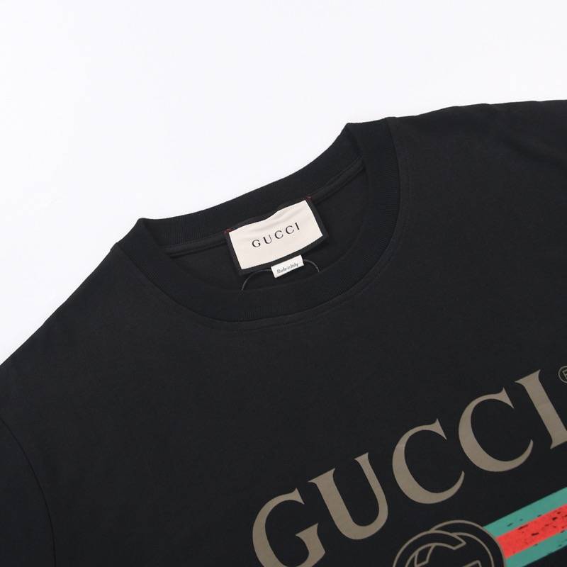 G*u*i men's and women's black t-shirt