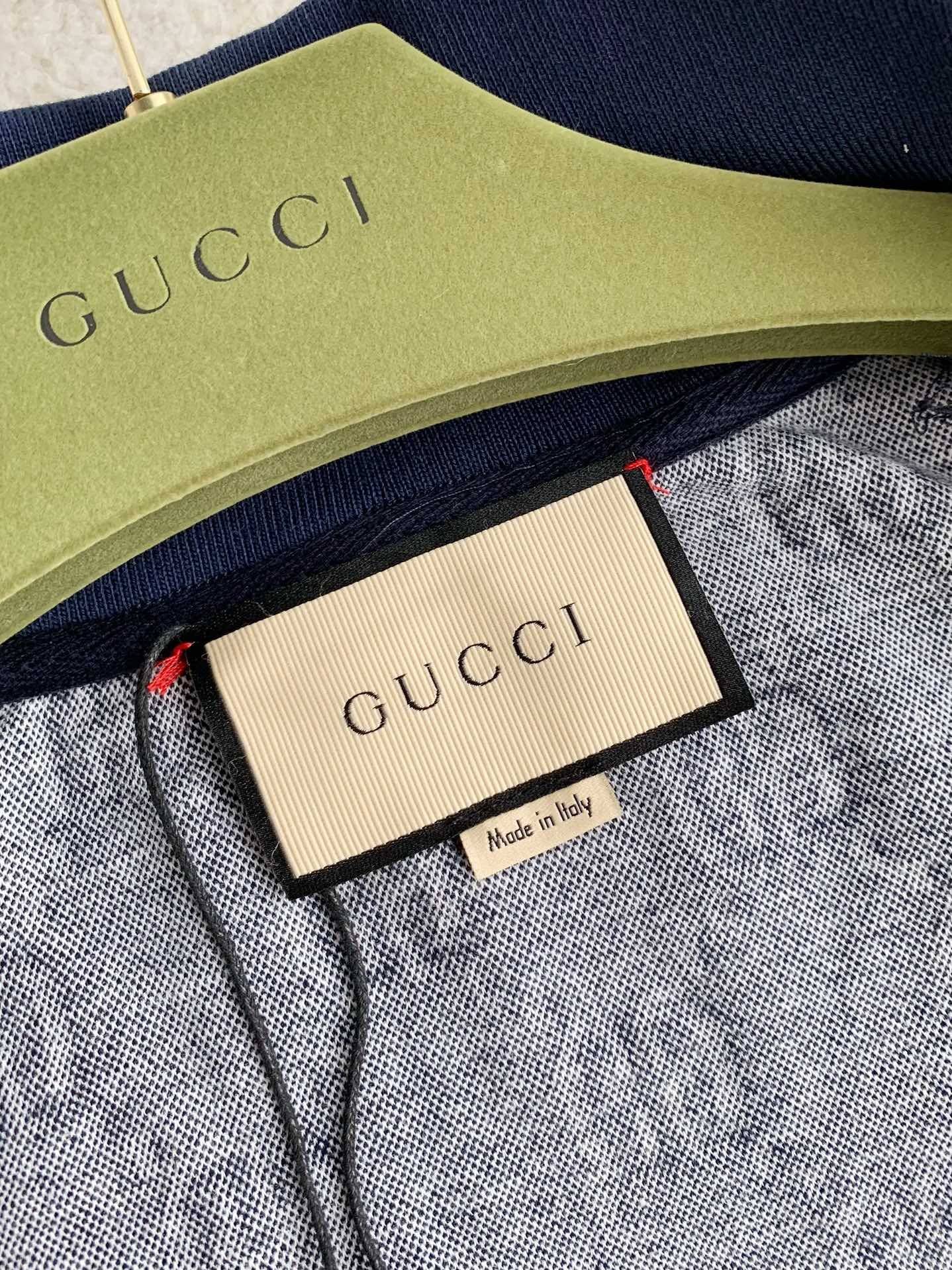 G*u*i men's knitted sweater jacket