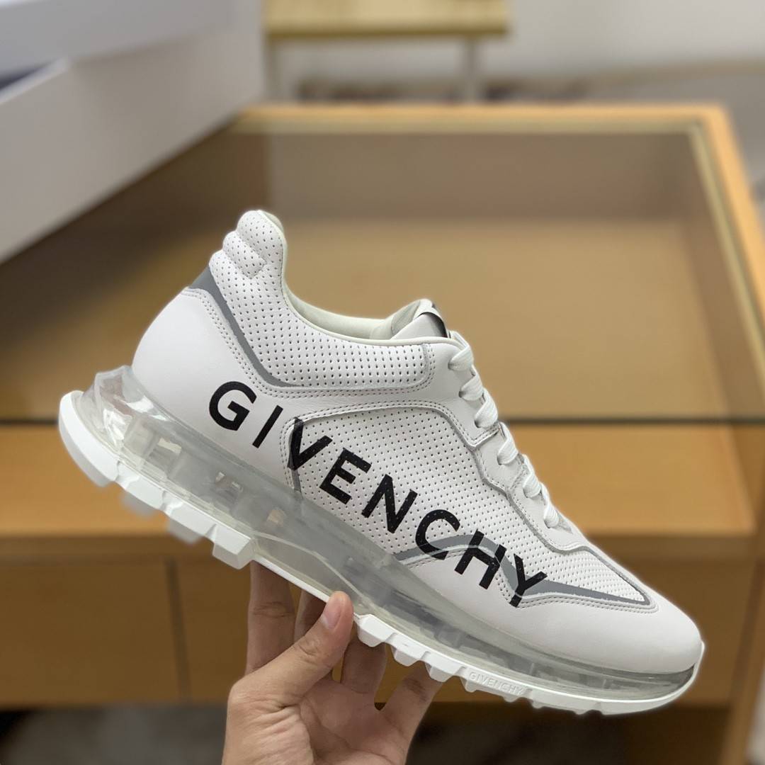 Givenchy Sneakers