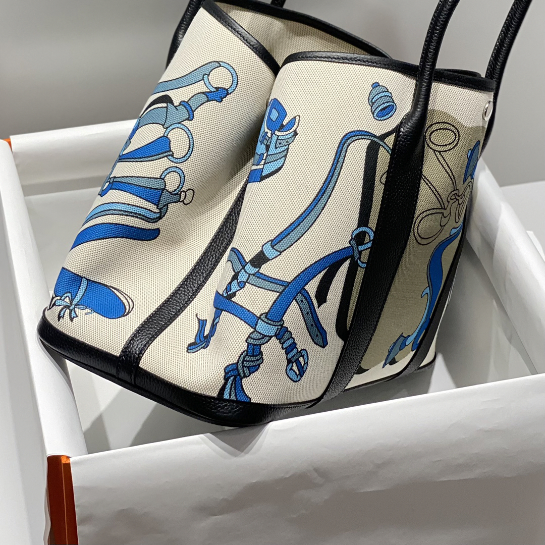 Hermes painted graffiti French fjord imported original cowhide wax thread sewing master craft painted canvas 36*30cm