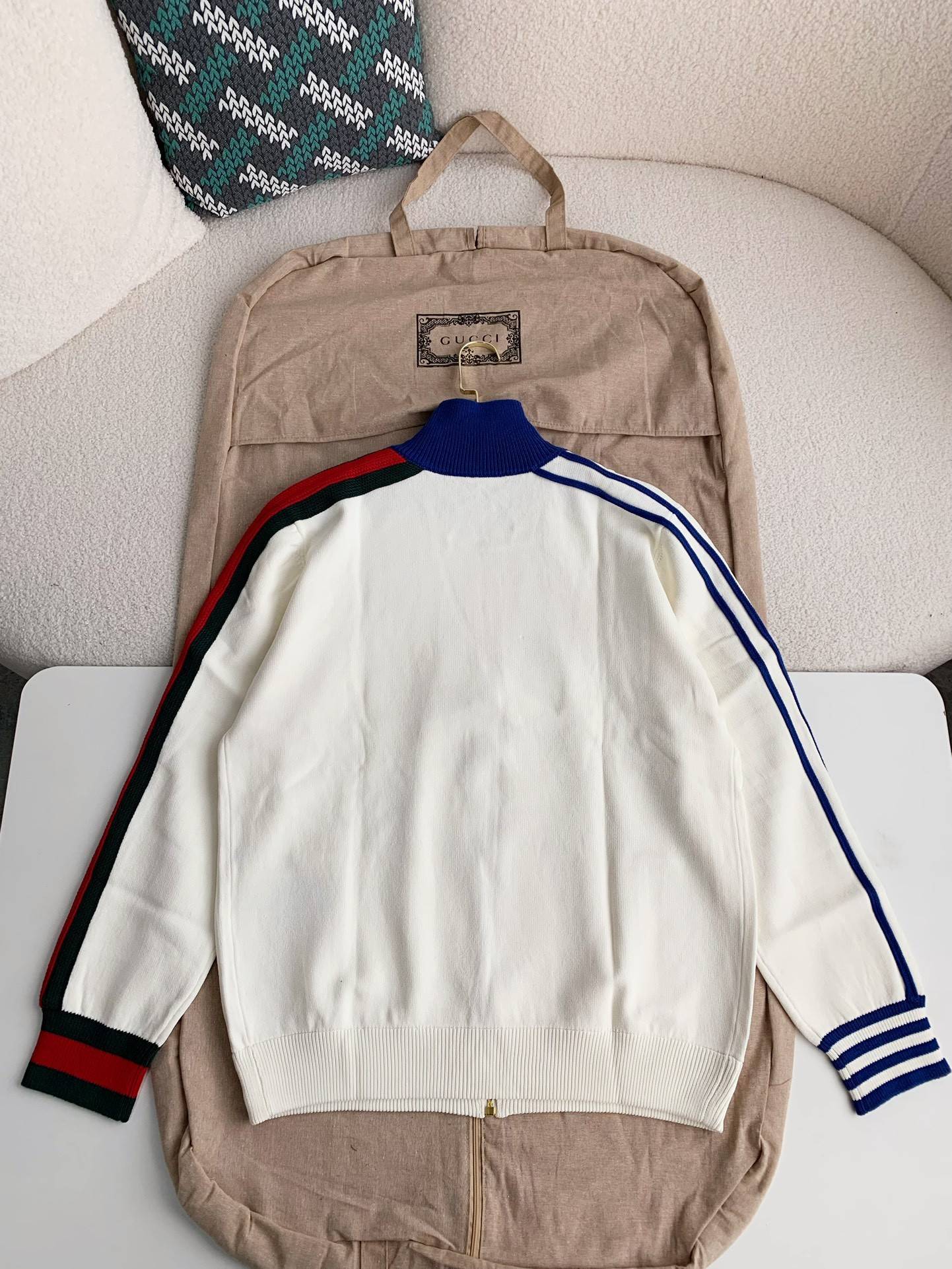 G*u*i x adidas men's knitted sweater jacket