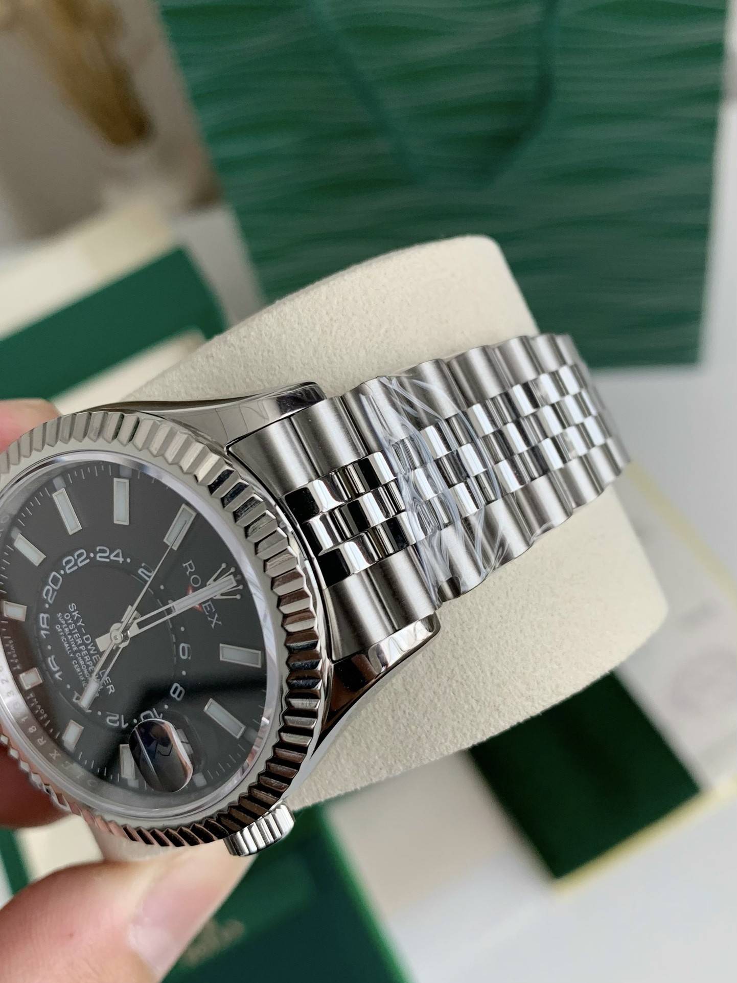 Rolex Navigator Series men's watch Dual time zone/100 meters waterproof，42mm