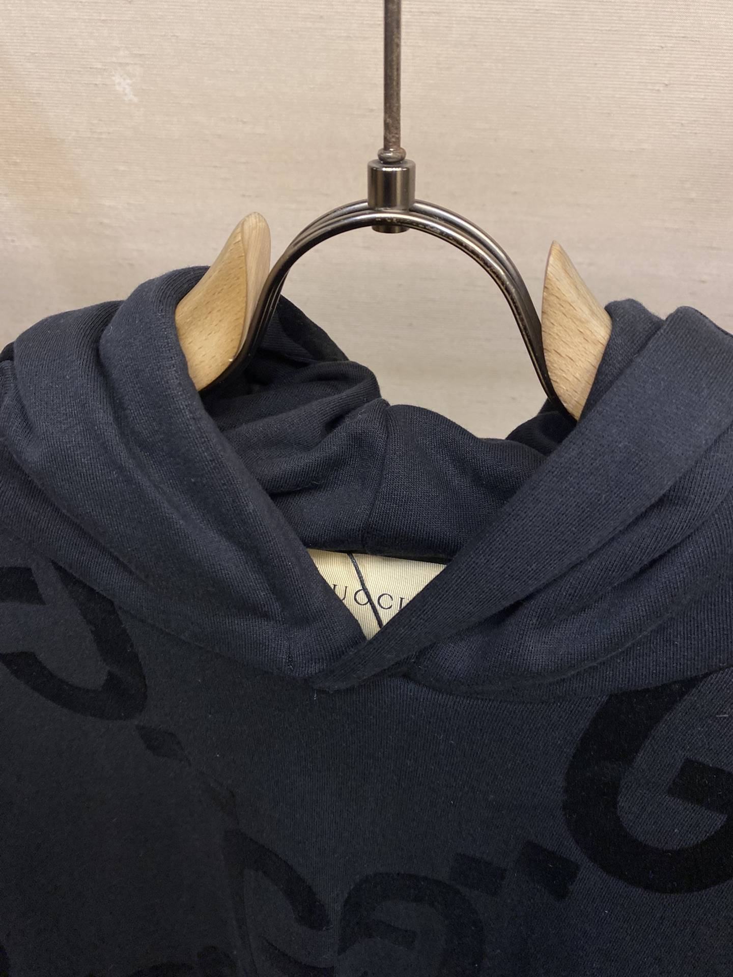 G*u*i men's and women's hoodies