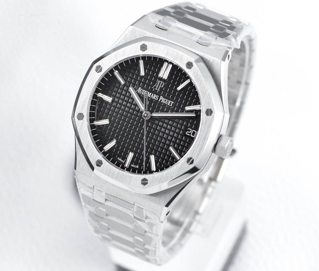 Audemars Piguet Royal Oak 15500 Series Men's Watch 41mm