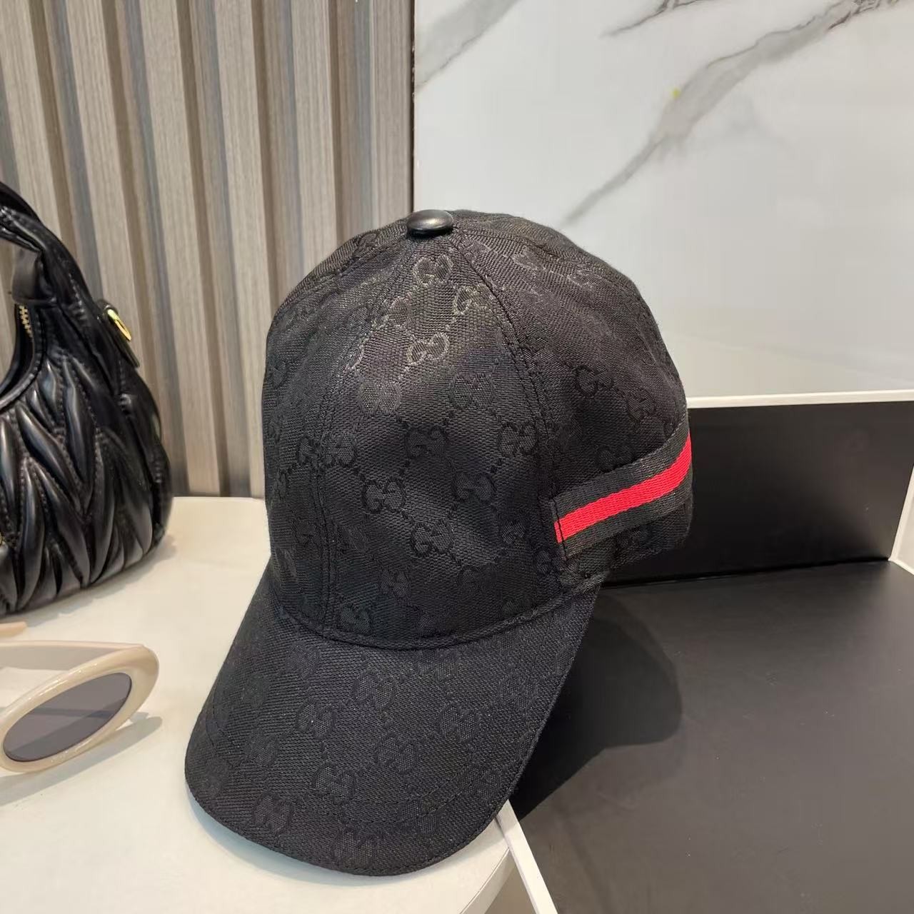 [#4909] G*u*i baseball cap peaked c ap hat