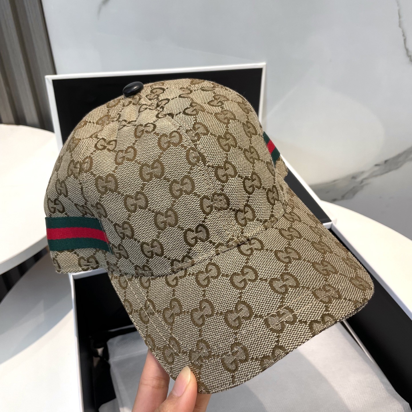 [#4925] G*u*i baseball cap peaked c ap hat