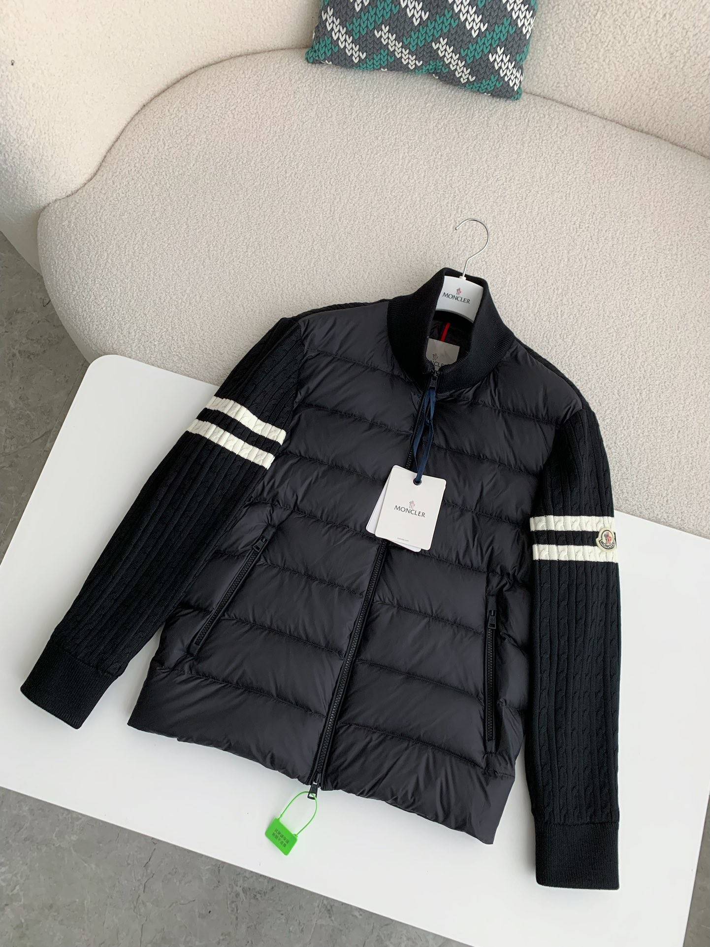 Moncler Short  men's down jacket