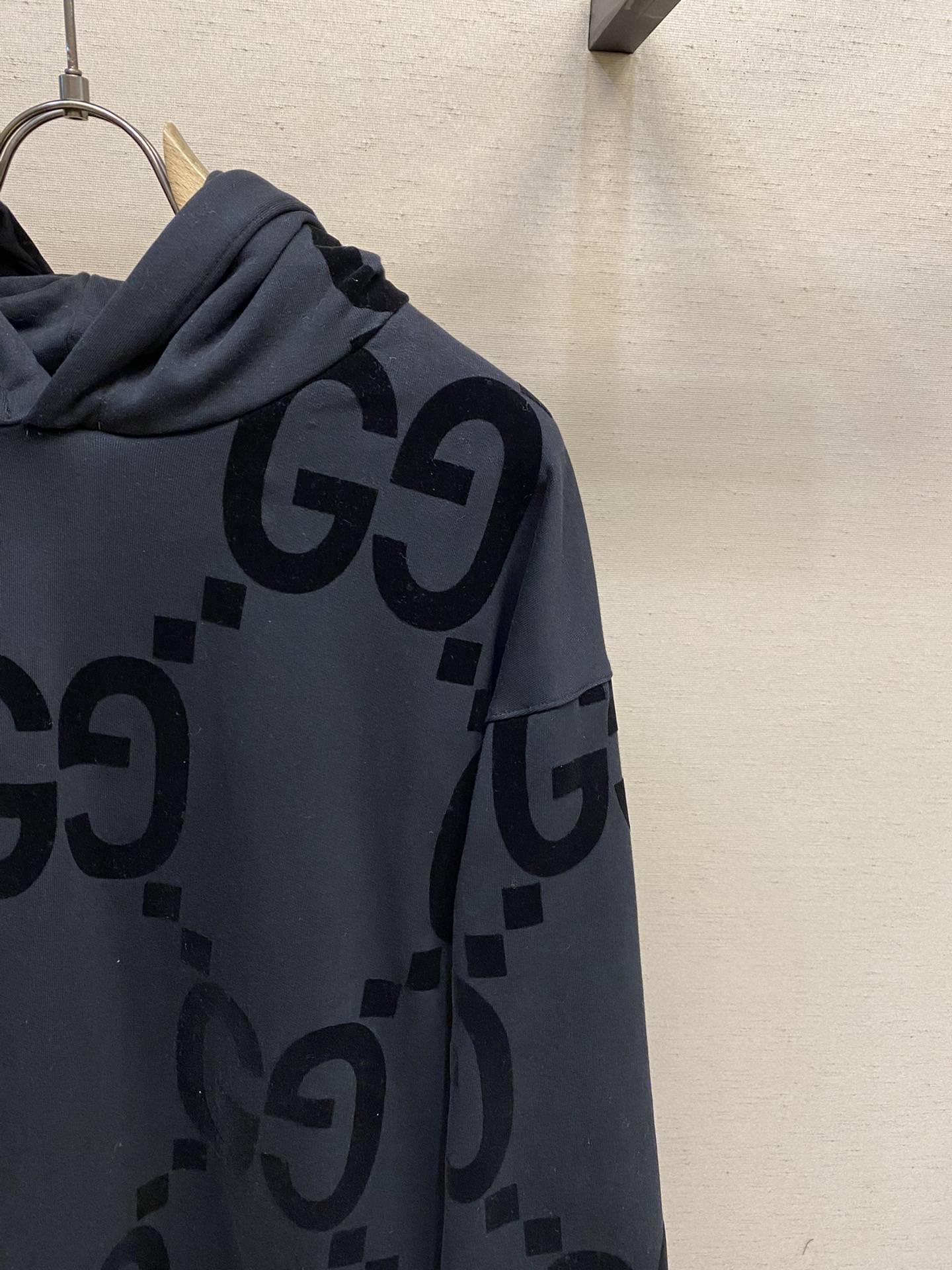 G*u*i men's and women's hoodies