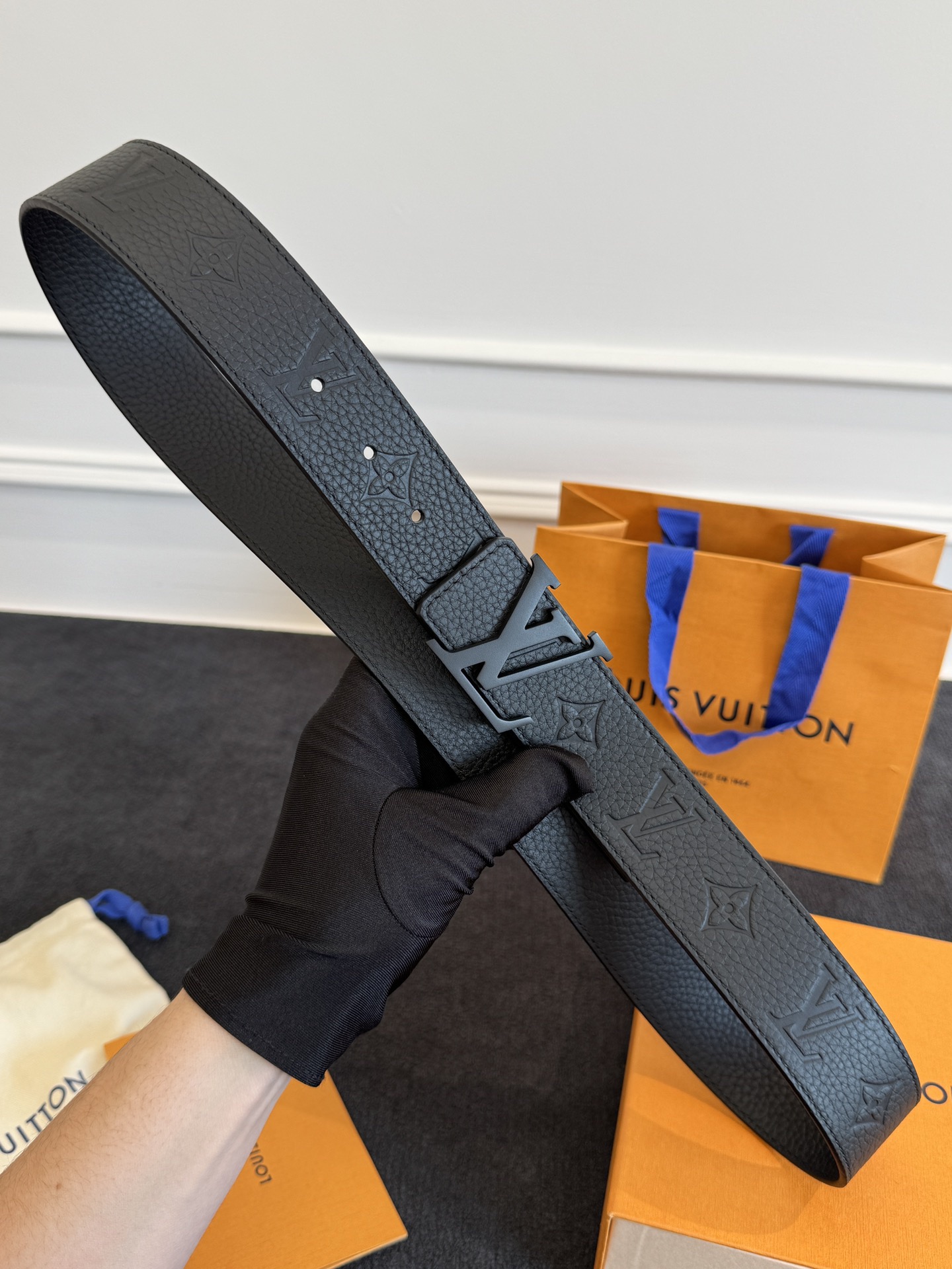 L*V Belt P220