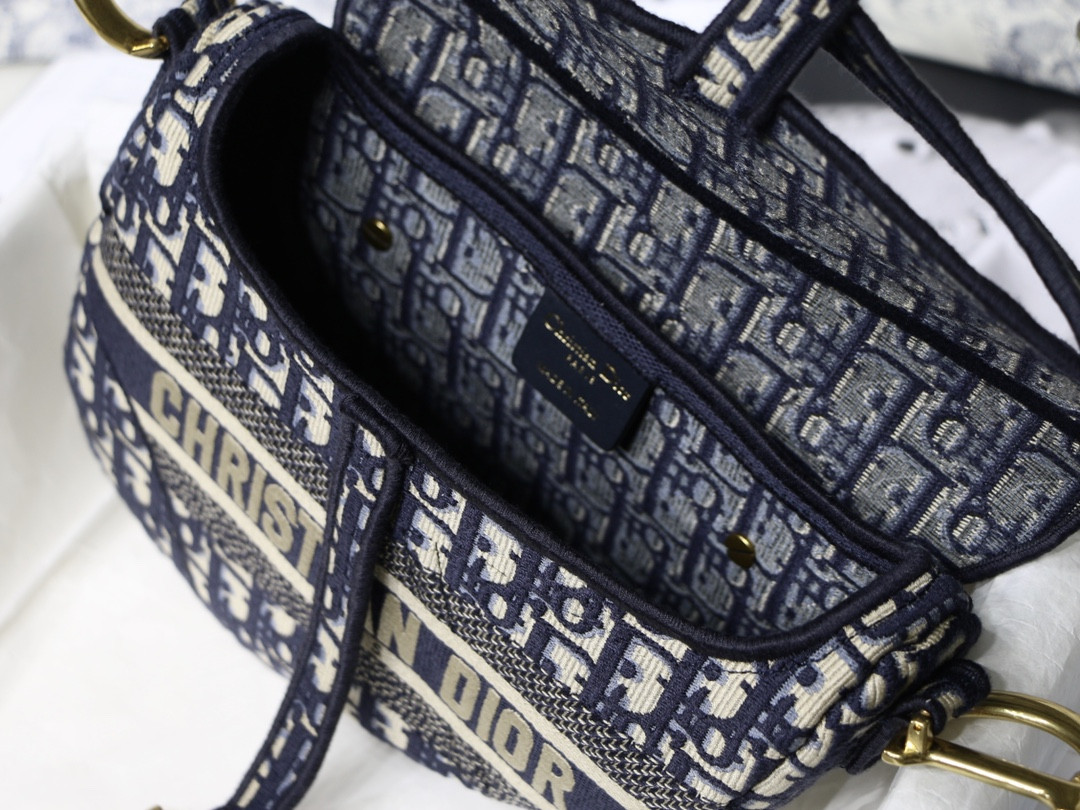 SADDLE BAG
