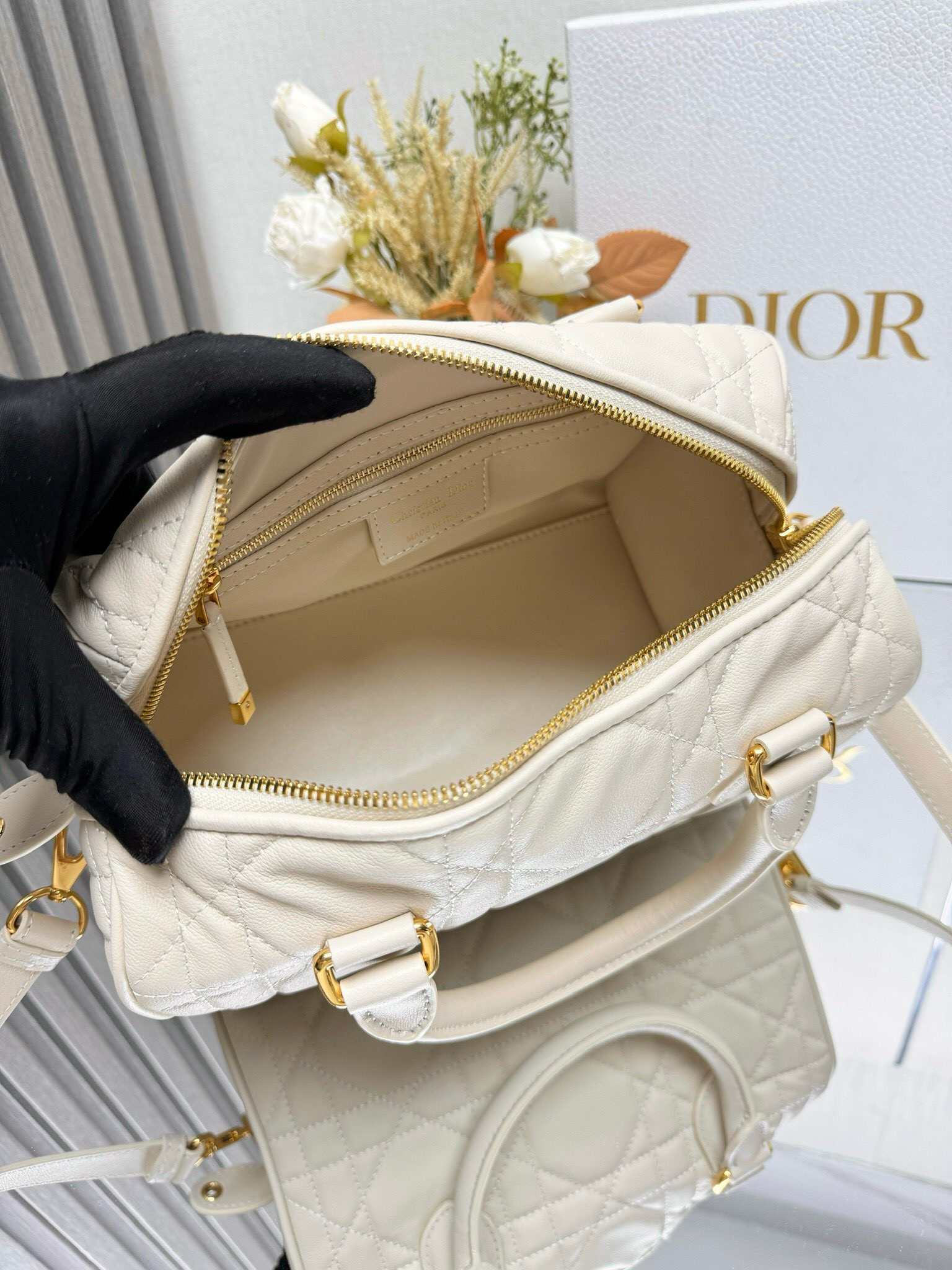 Dior Groove 25