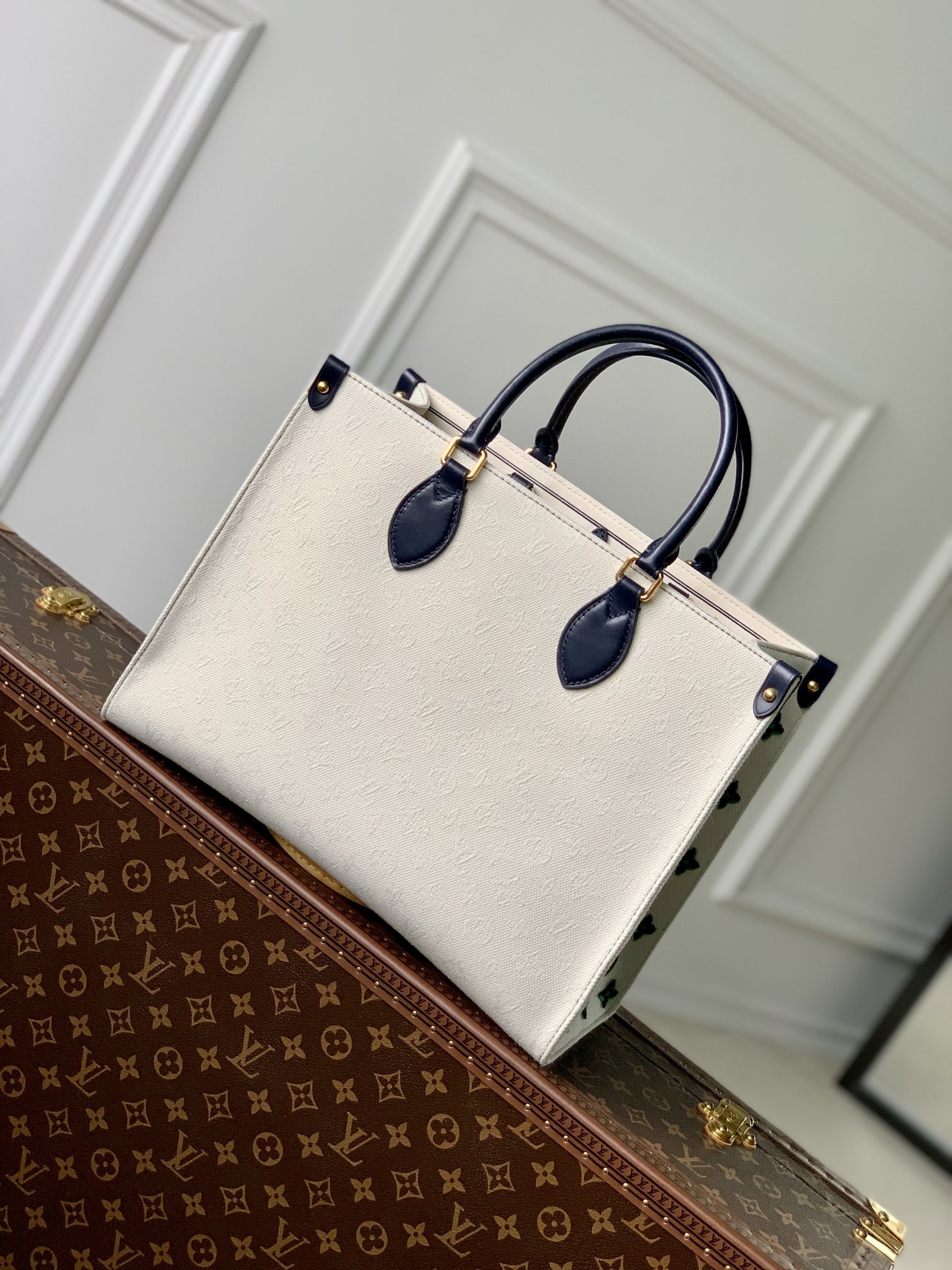 Louis Vuitton Onthego Bag