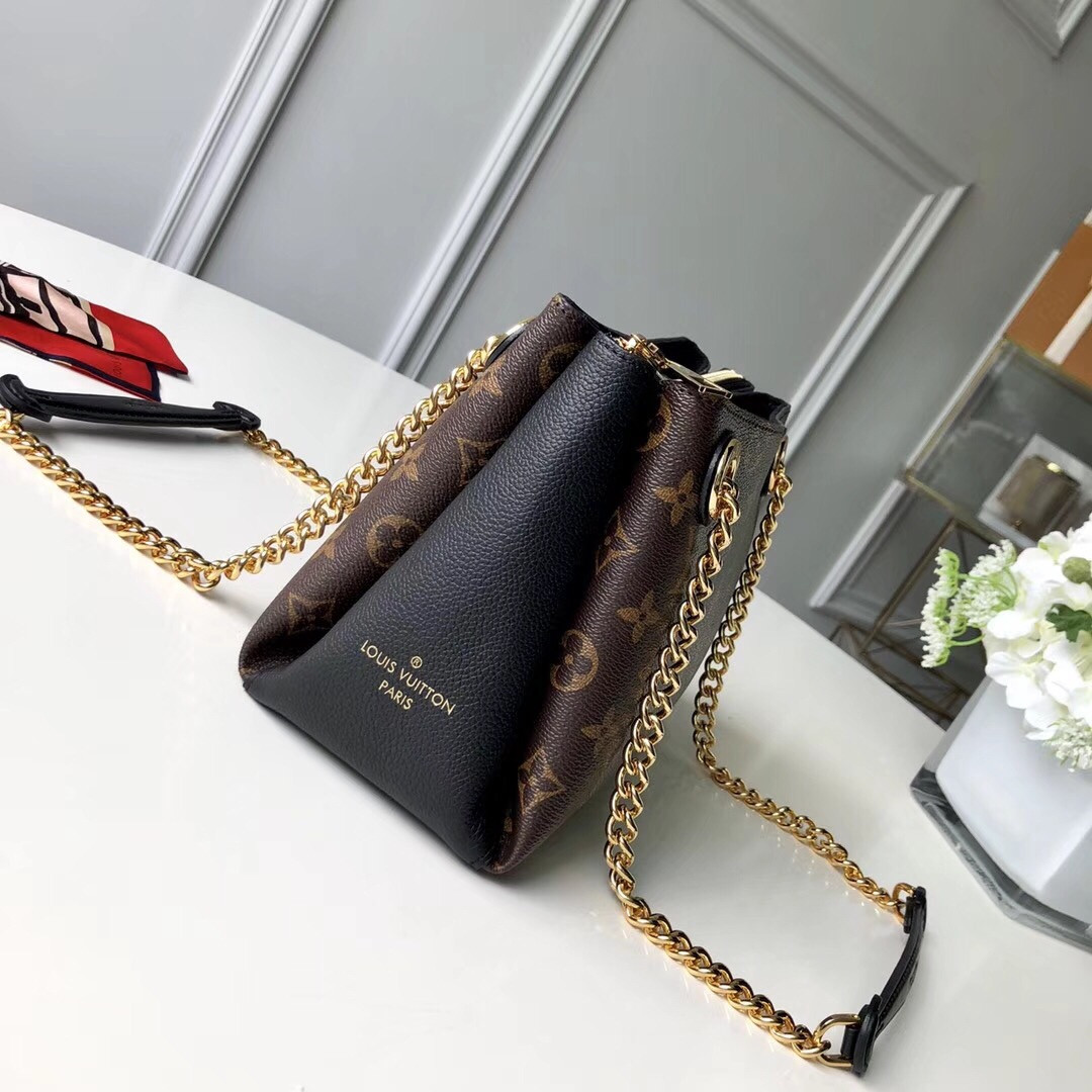Louis Vuitton Surene Bag
